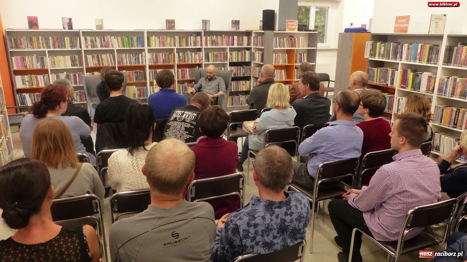 Zdjęcie w galerii na portalu naszraciborz.pl: Literacka jesień z Księgarnią SOWA: Filip Springer  wiadomości z regionu