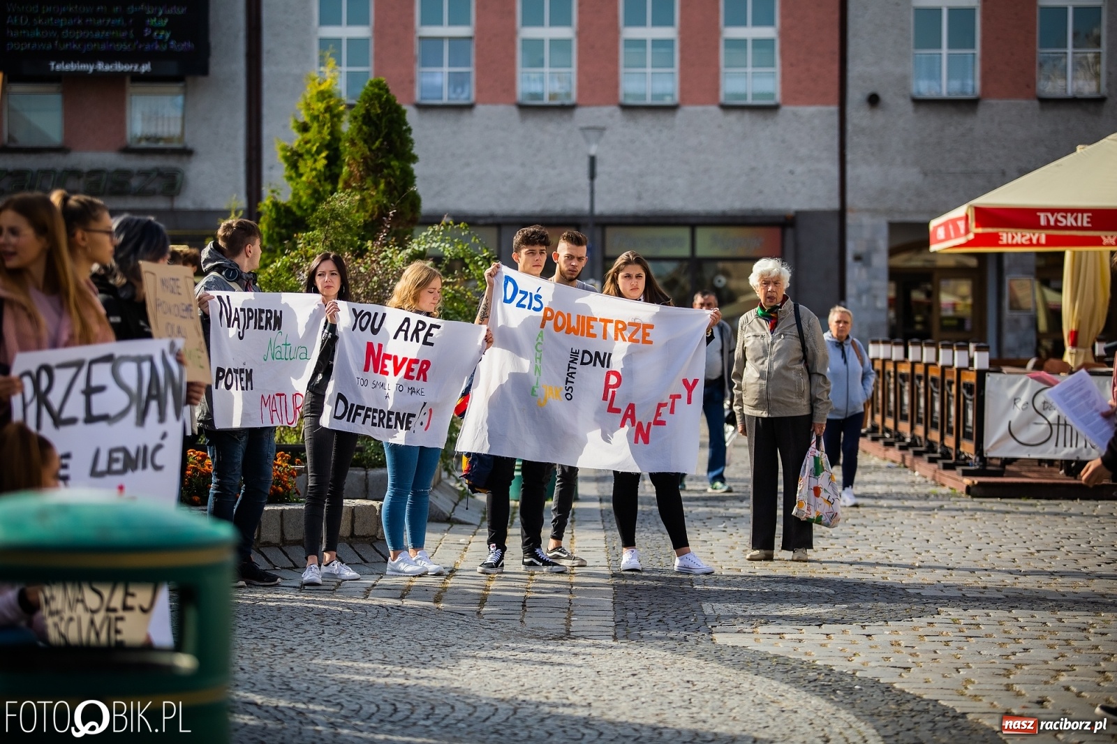 Zdjęcie w galerii na portalu naszraciborz.pl: Najpierw natura, potem matura. Ekonomik w globalnej akcji wiadomości z regionu