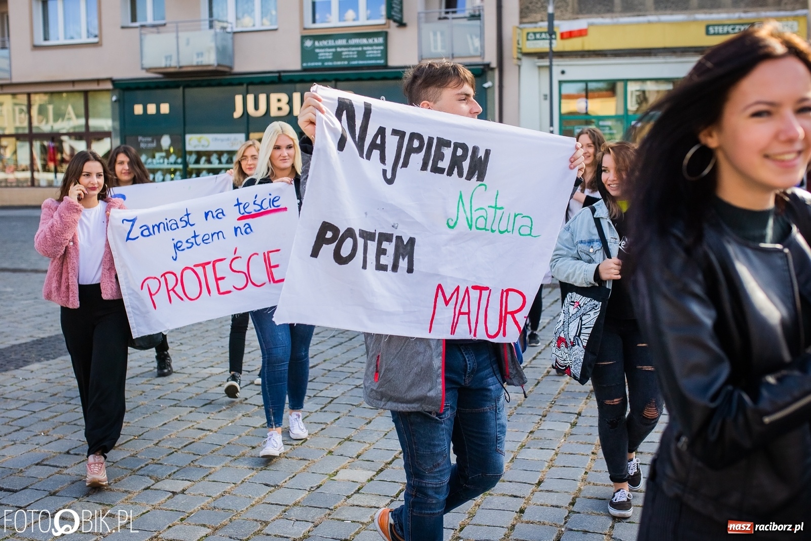 Zdjęcie w galerii na portalu naszraciborz.pl: Najpierw natura, potem matura. Ekonomik w globalnej akcji wiadomości z regionu