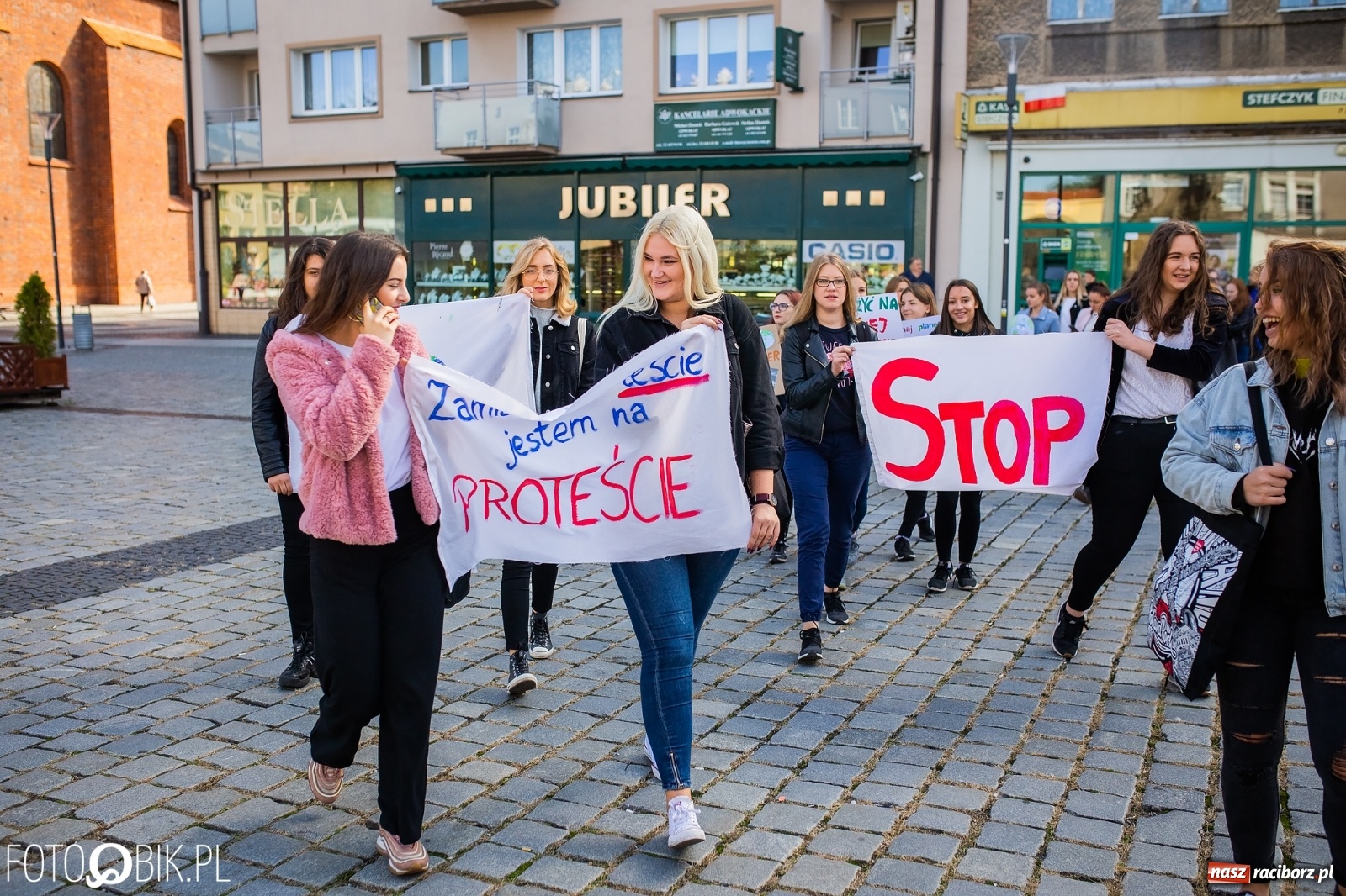 Zdjęcie w galerii na portalu naszraciborz.pl: Najpierw natura, potem matura. Ekonomik w globalnej akcji wiadomości z regionu