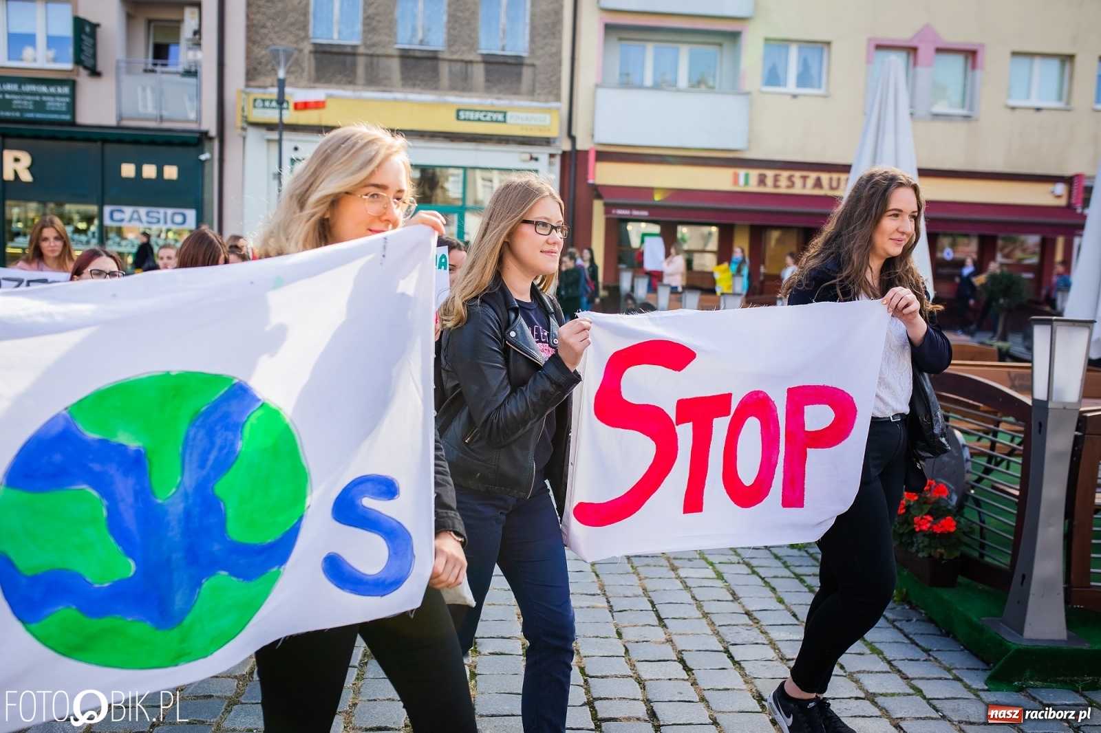 Zdjęcie w galerii na portalu naszraciborz.pl: Najpierw natura, potem matura. Ekonomik w globalnej akcji wiadomości z regionu