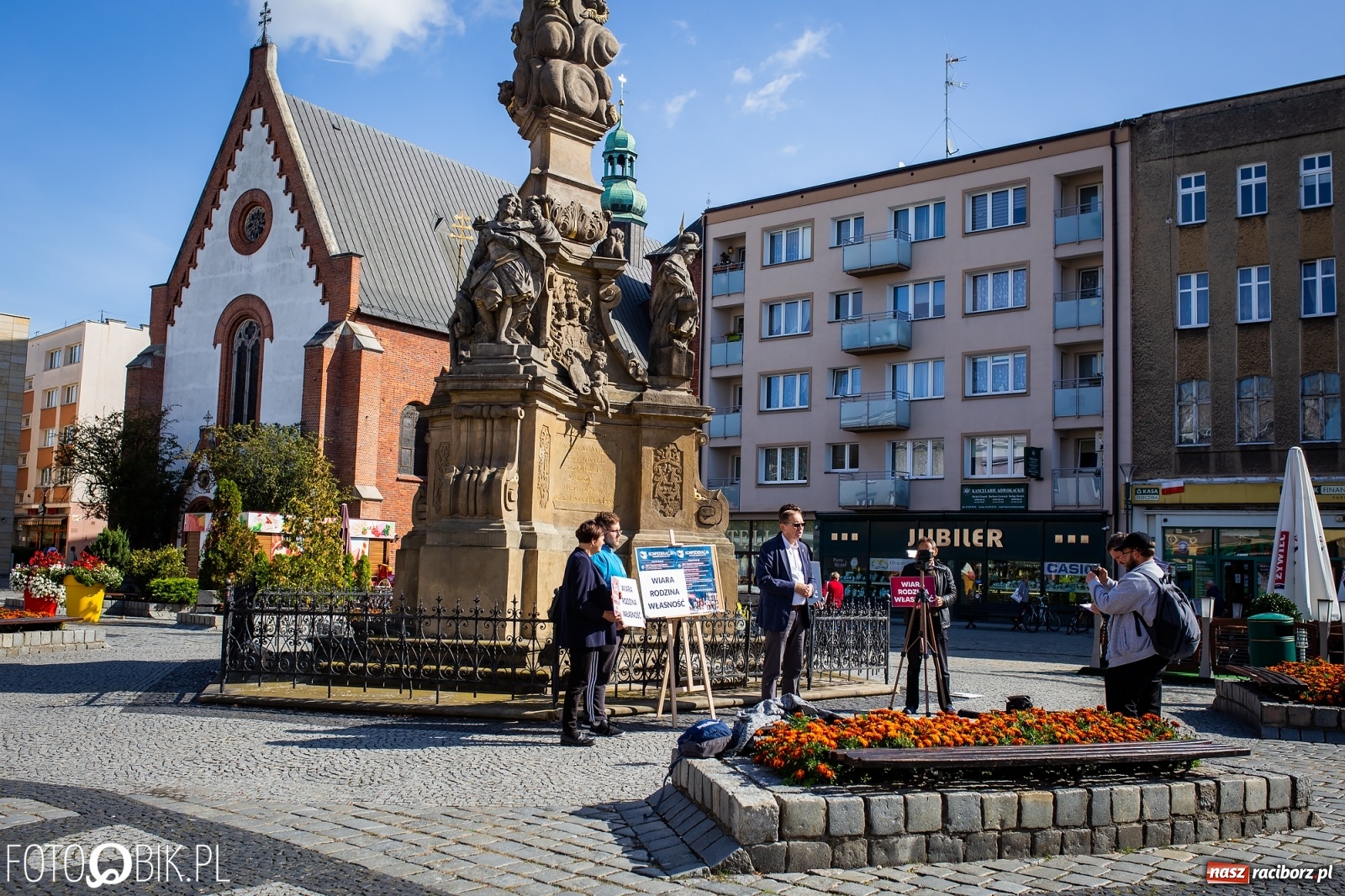 Zdjęcie w galerii na portalu naszraciborz.pl: Kandydat Konfederacji agitował w Raciborzu [FOTO i WIDEO] wiadomości z regionu
