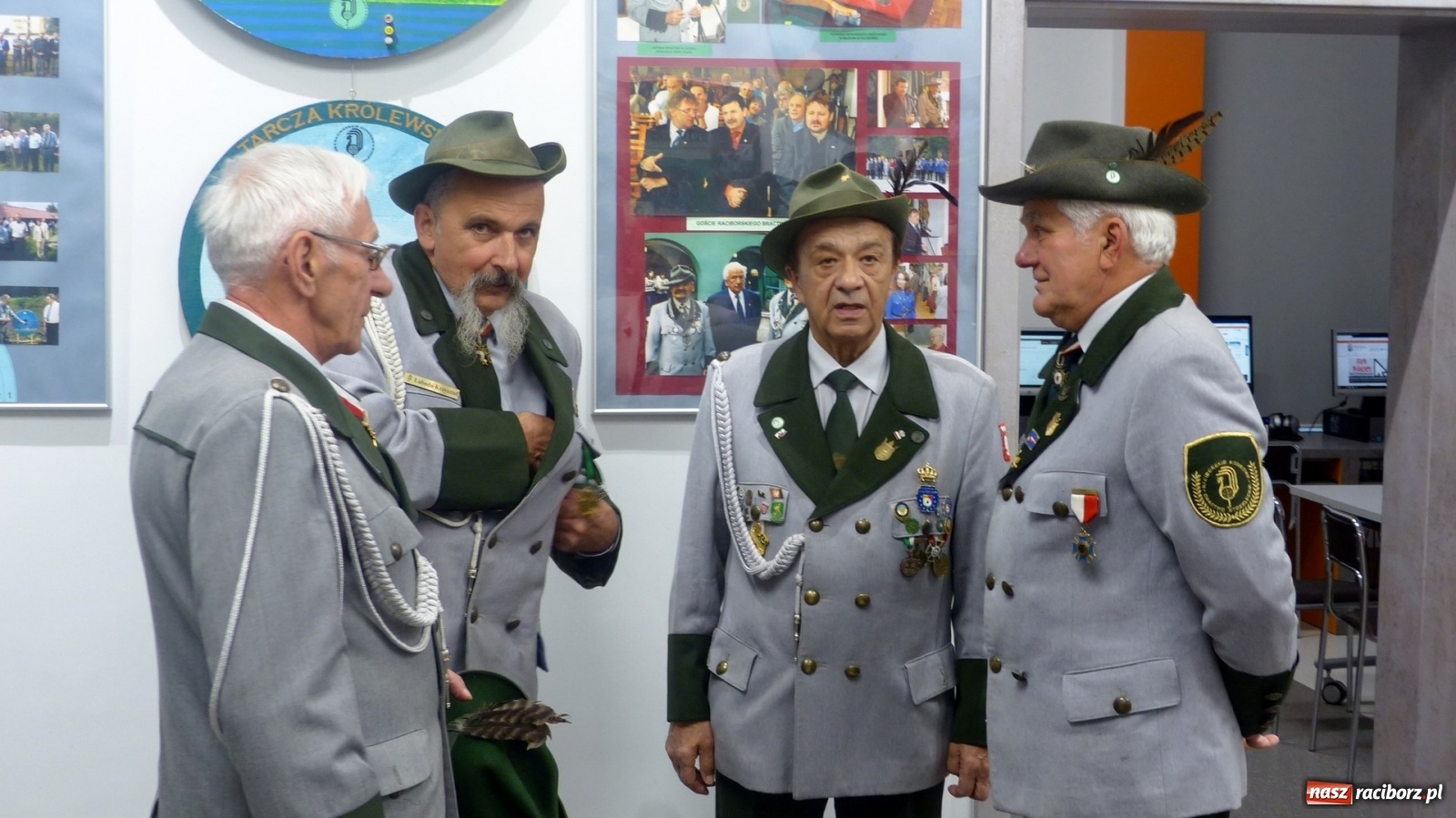 Zdjęcie w galerii na portalu naszraciborz.pl: Tradycja Raciborskiego Kurkowego Bractwa Strzeleckiego wciąż żywa [FOTO] wiadomości z regionu