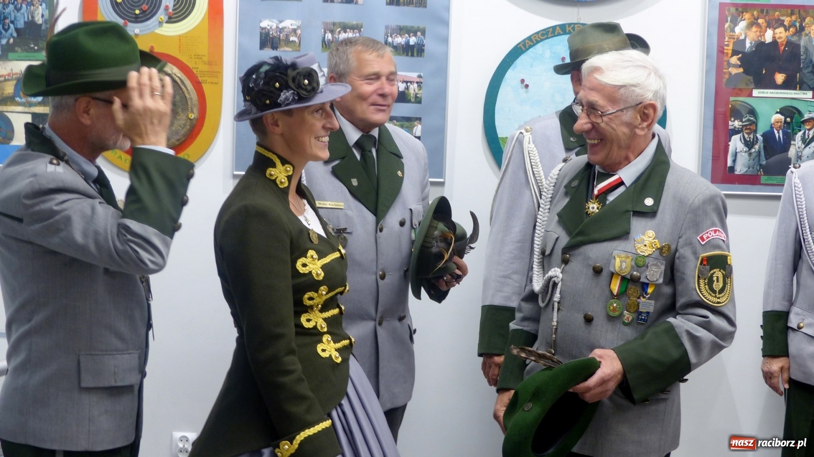 Zdjęcie w galerii na portalu naszraciborz.pl: Tradycja Raciborskiego Kurkowego Bractwa Strzeleckiego wciąż żywa [FOTO] wiadomości z regionu