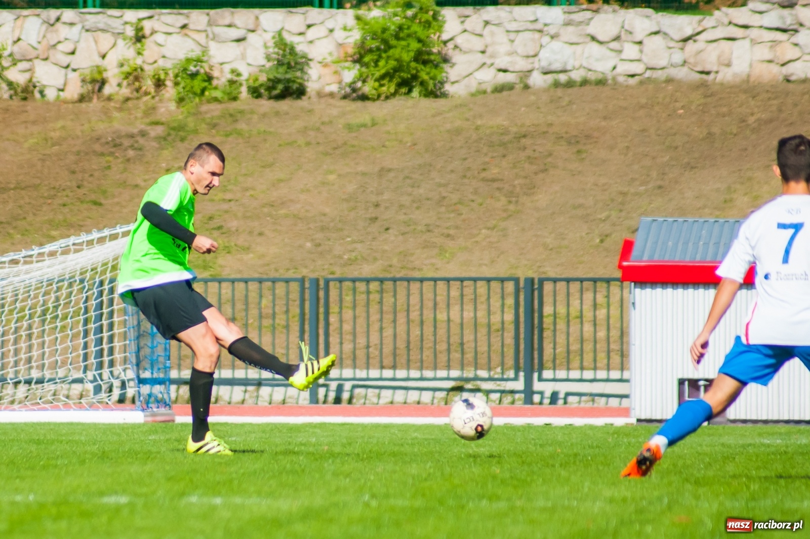 Zdjęcie w galerii na portalu naszraciborz.pl: LKS Tworków zdemolował Unię Racibórz [FOTO i WIDEO] wiadomości z regionu