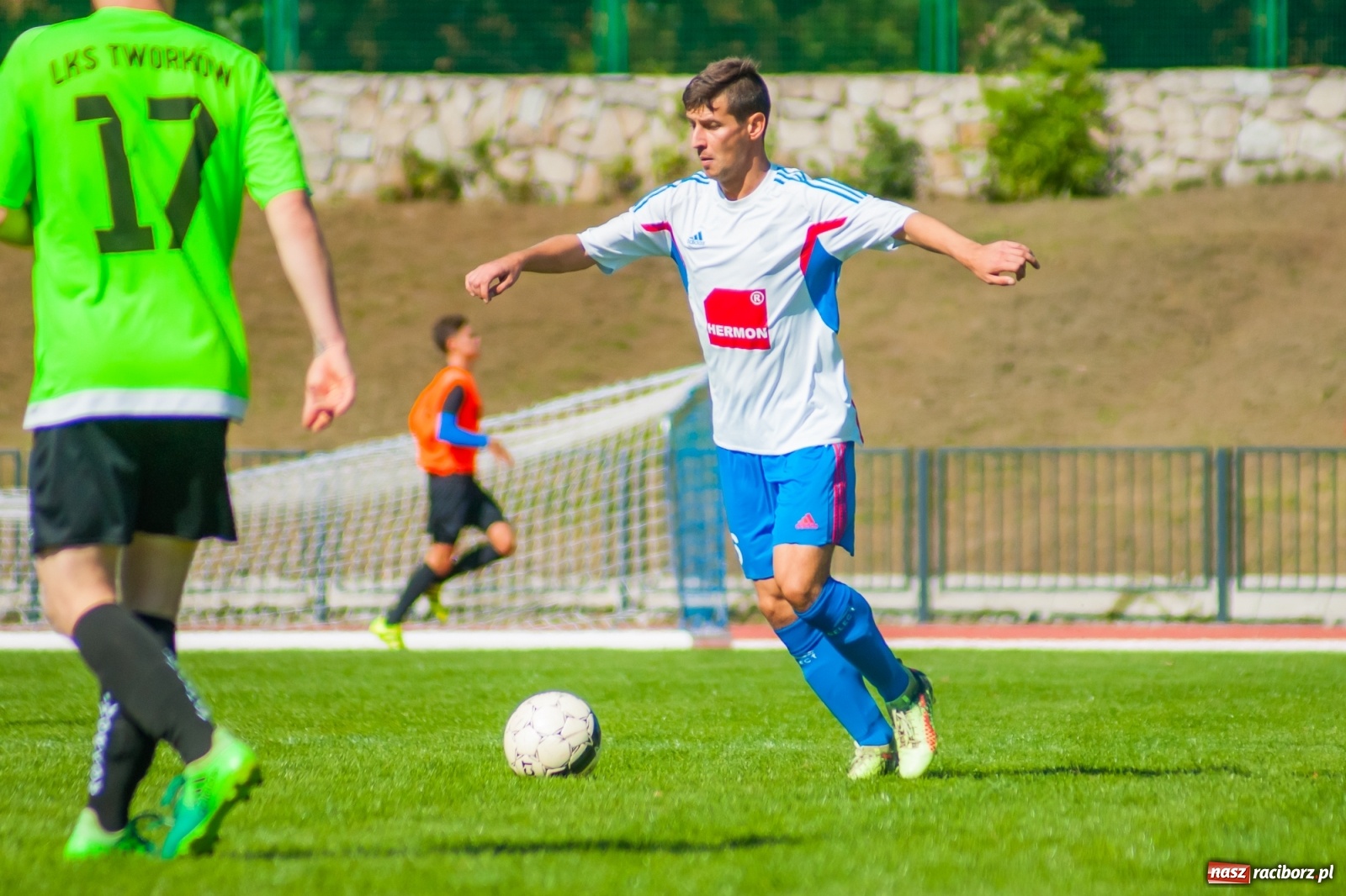 Zdjęcie w galerii na portalu naszraciborz.pl: LKS Tworków zdemolował Unię Racibórz [FOTO i WIDEO] wiadomości z regionu