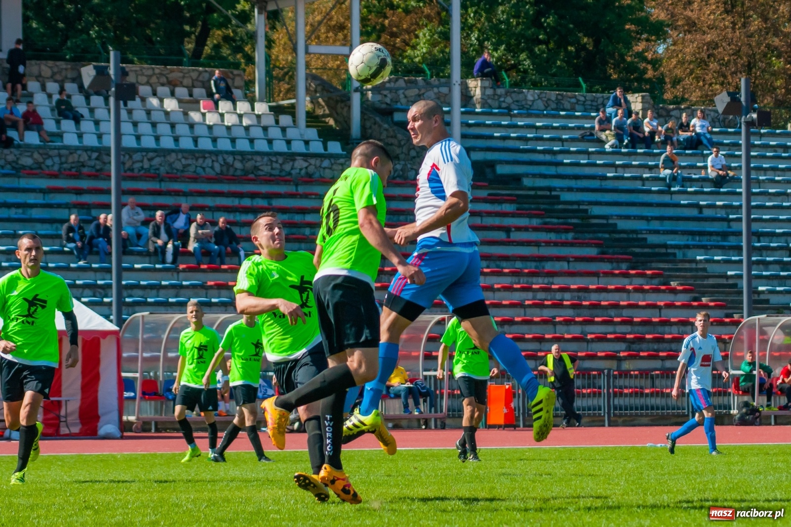 Zdjęcie w galerii na portalu naszraciborz.pl: LKS Tworków zdemolował Unię Racibórz [FOTO i WIDEO] wiadomości z regionu