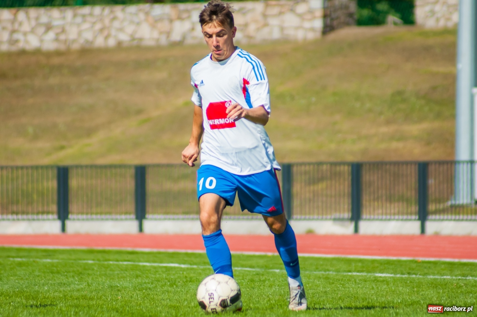 Zdjęcie w galerii na portalu naszraciborz.pl: LKS Tworków zdemolował Unię Racibórz [FOTO i WIDEO] wiadomości z regionu