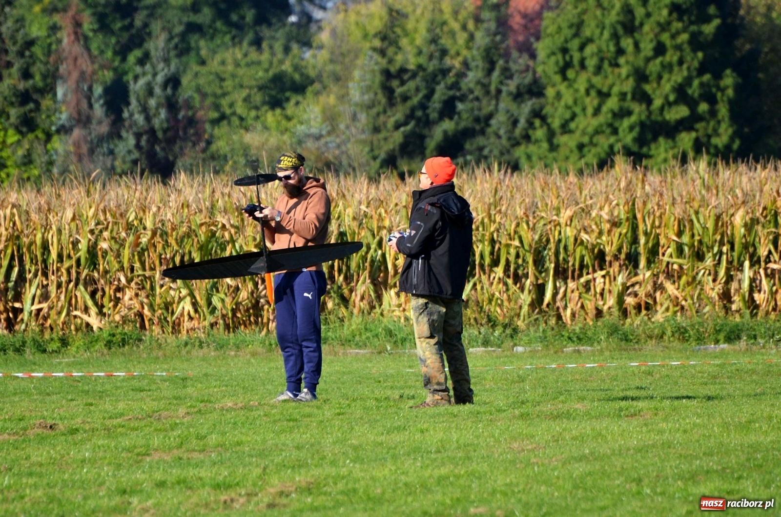 Zdjęcie w galerii na portalu naszraciborz.pl: Racibórz Cup. Modelarze rywalizują na Płoni wiadomości z regionu