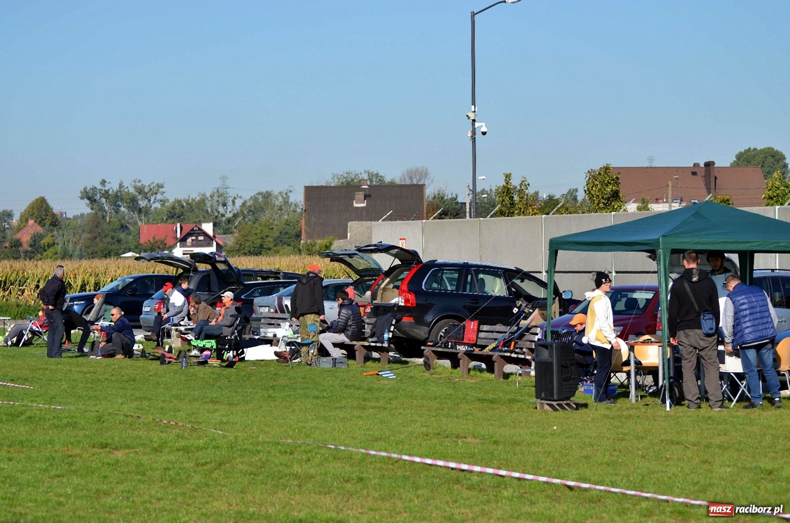 Zdjęcie w galerii na portalu naszraciborz.pl: Racibórz Cup. Modelarze rywalizują na Płoni wiadomości z regionu