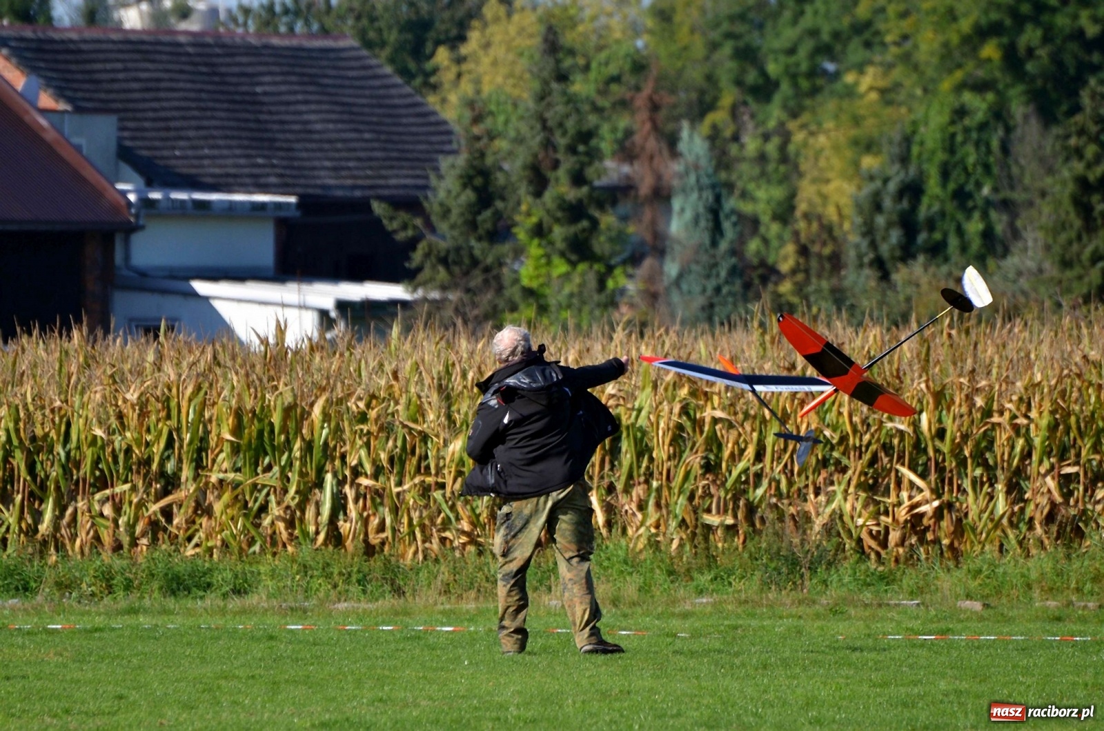 Zdjęcie w galerii na portalu naszraciborz.pl: Racibórz Cup. Modelarze rywalizują na Płoni wiadomości z regionu