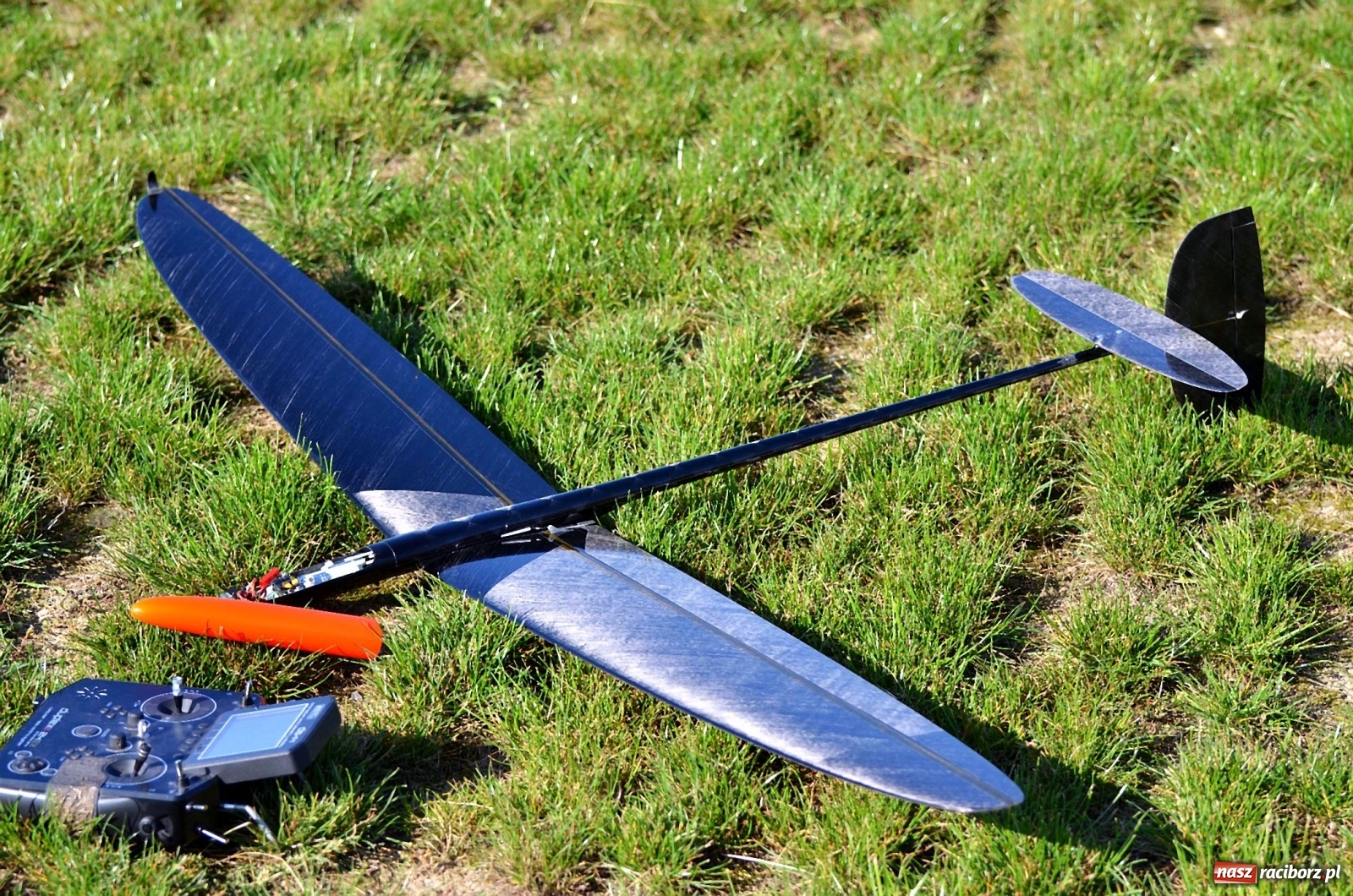 Zdjęcie w galerii na portalu naszraciborz.pl: Racibórz Cup. Modelarze rywalizują na Płoni wiadomości z regionu