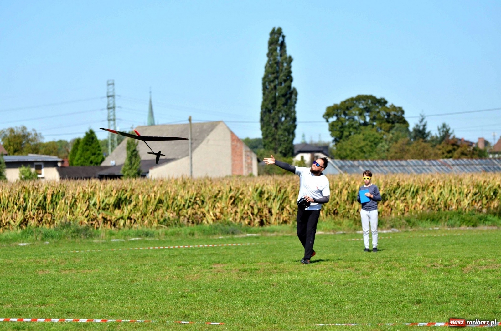 Zdjęcie w galerii na portalu naszraciborz.pl: Racibórz Cup. Modelarze rywalizują na Płoni wiadomości z regionu