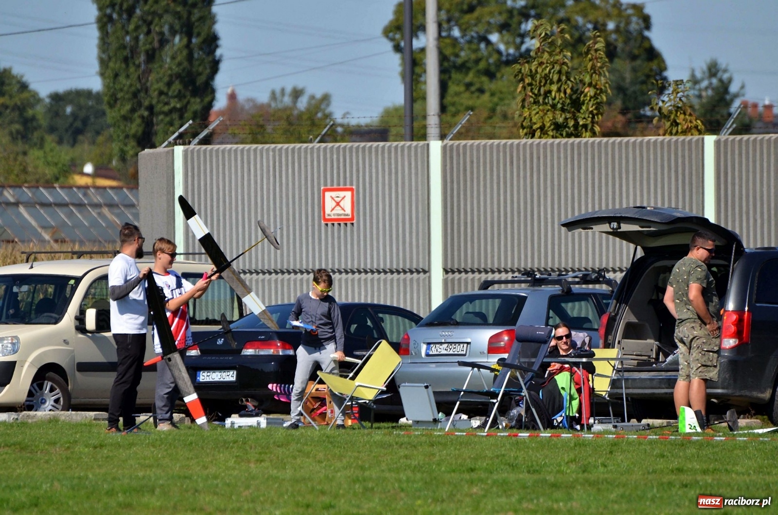 Zdjęcie w galerii na portalu naszraciborz.pl: Racibórz Cup. Modelarze rywalizują na Płoni wiadomości z regionu