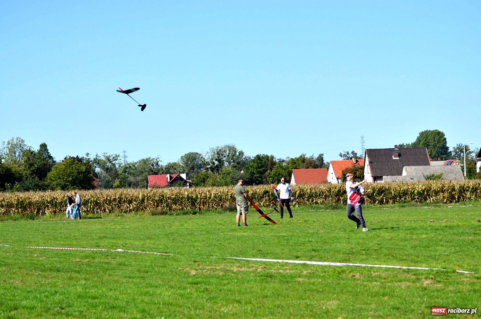 Zdjęcie w galerii na portalu naszraciborz.pl: Racibórz Cup. Modelarze rywalizują na Płoni wiadomości z regionu