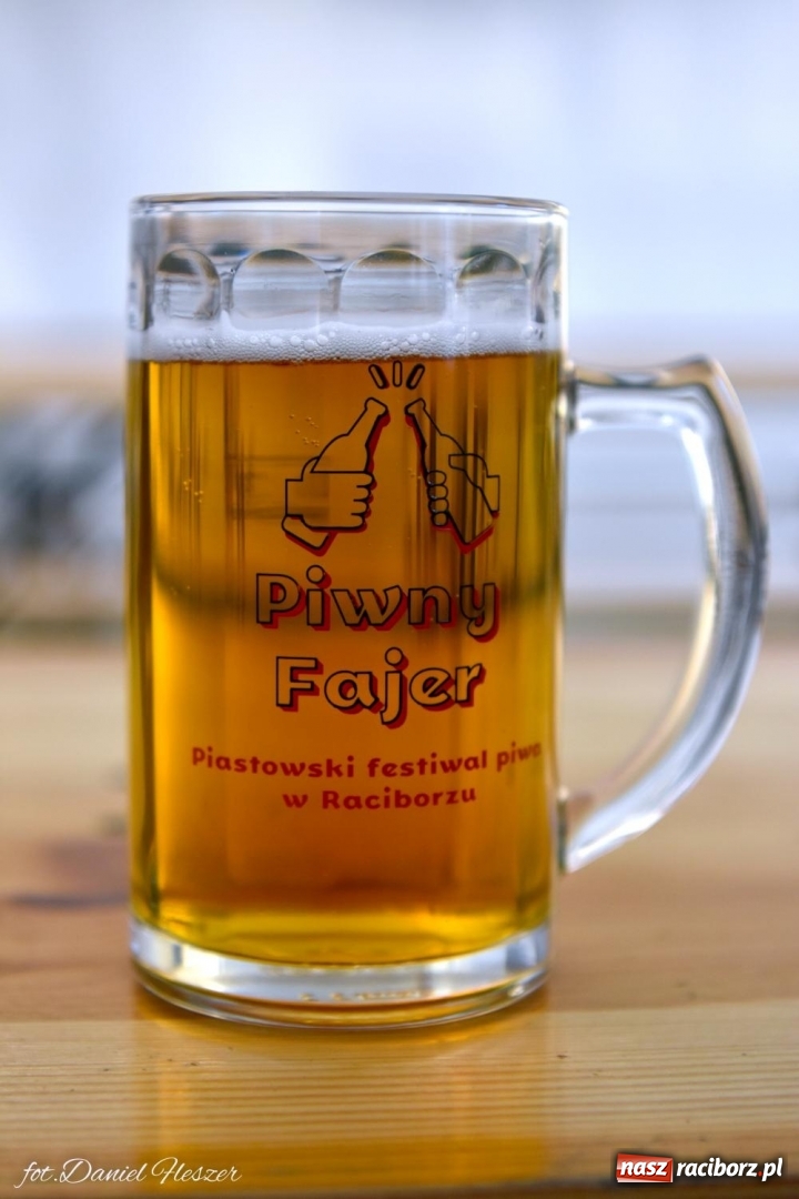 Zdjęcie w galerii na portalu naszraciborz.pl: Piwosze świętują. W Monachium i... w Szymocicach wiadomości z regionu