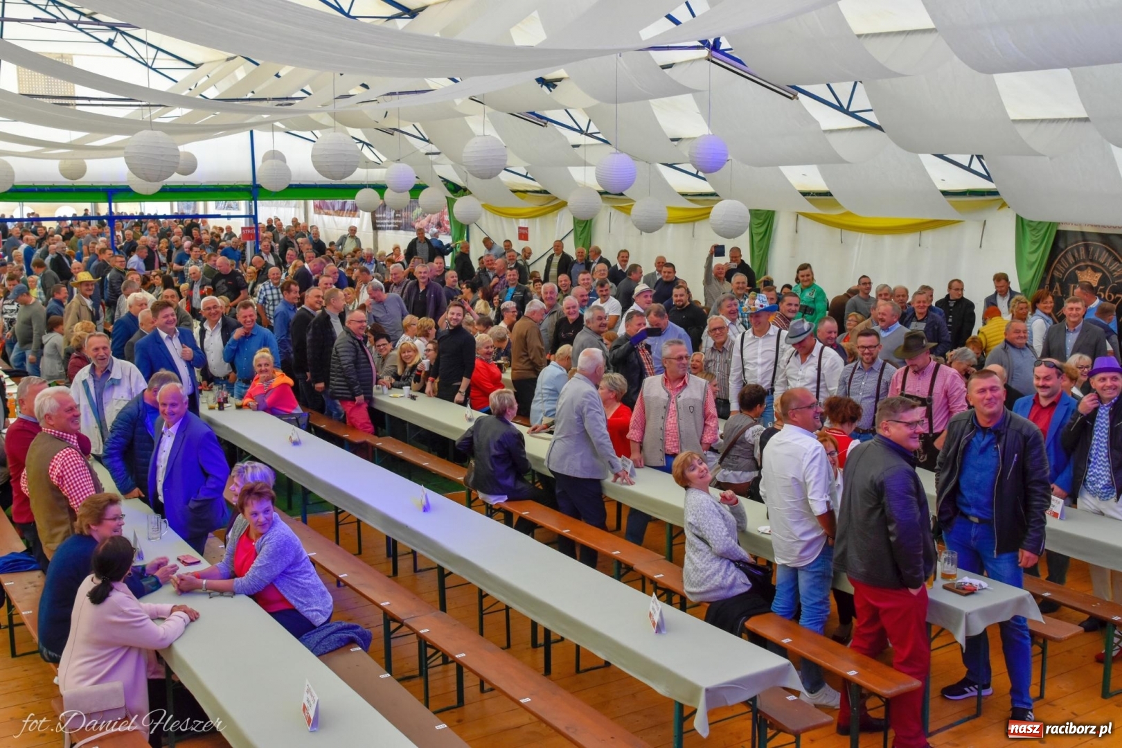 Zdjęcie w galerii na portalu naszraciborz.pl: Piwosze świętują. W Monachium i... w Szymocicach wiadomości z regionu