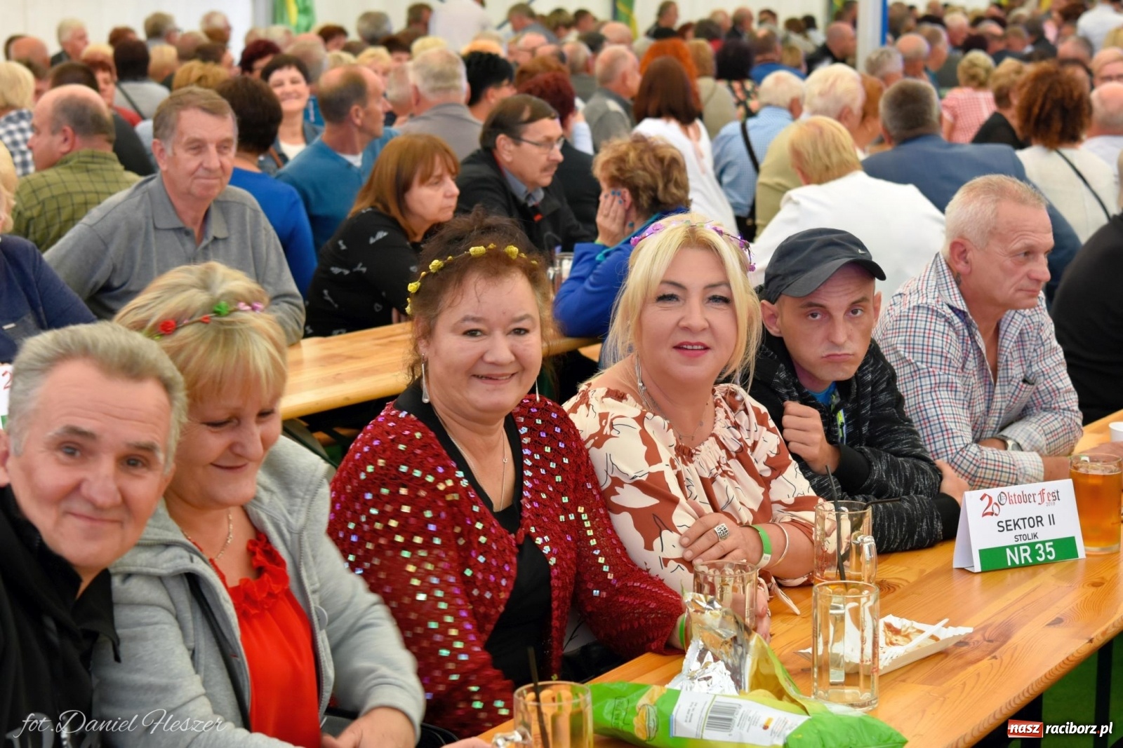 Zdjęcie w galerii na portalu naszraciborz.pl: Piwosze świętują. W Monachium i... w Szymocicach wiadomości z regionu