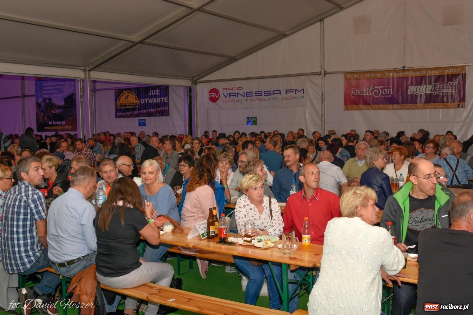 Zdjęcie w galerii na portalu naszraciborz.pl: Piwosze świętują. W Monachium i... w Szymocicach wiadomości z regionu