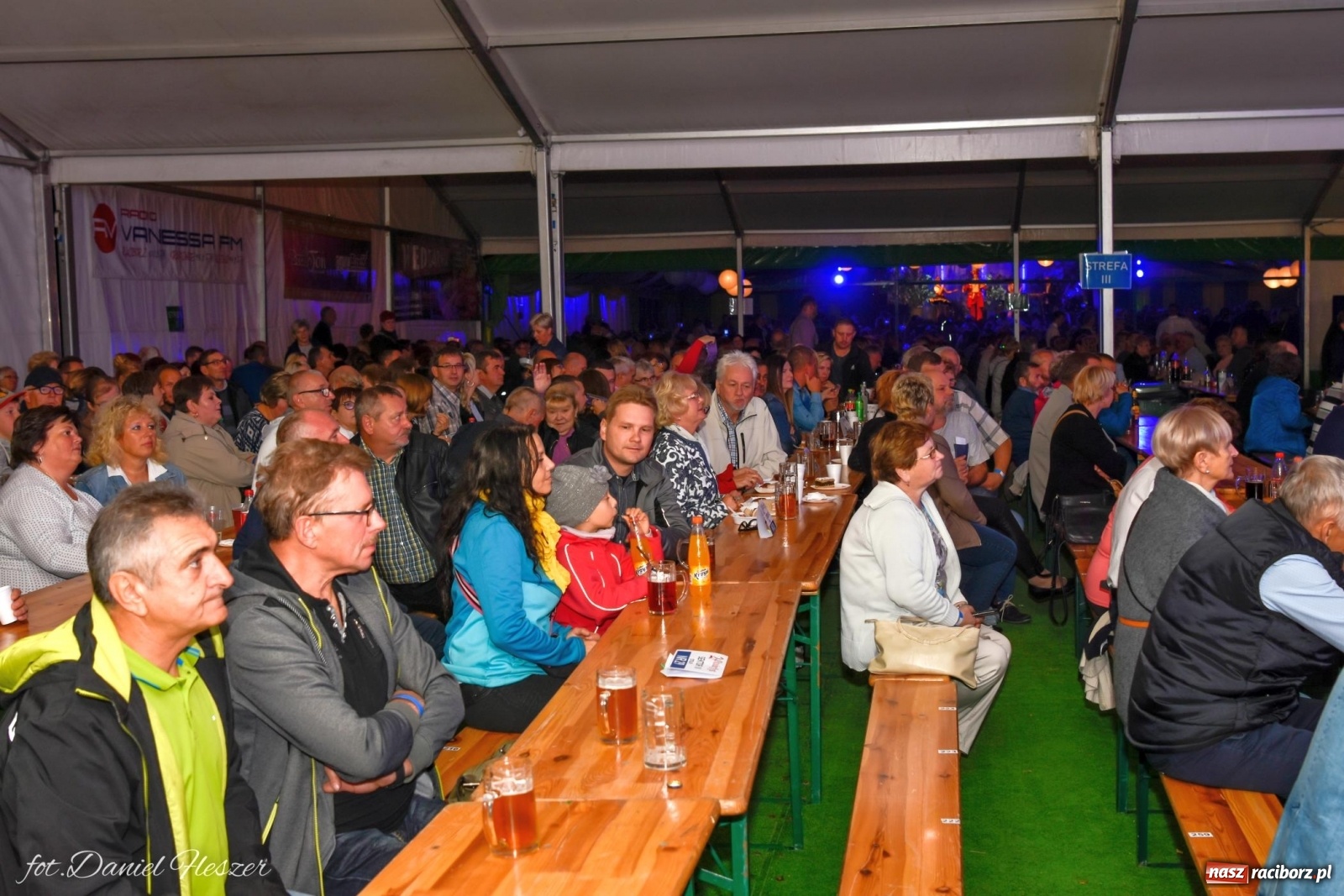 Zdjęcie w galerii na portalu naszraciborz.pl: Piwosze świętują. W Monachium i... w Szymocicach wiadomości z regionu