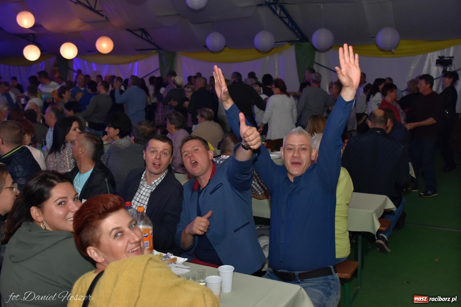 Zdjęcie w galerii na portalu naszraciborz.pl: Piwosze świętują. W Monachium i... w Szymocicach wiadomości z regionu