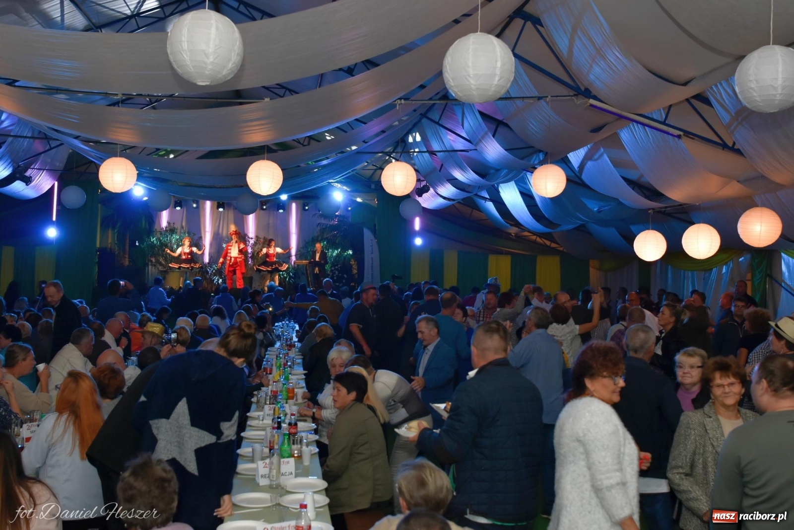 Zdjęcie w galerii na portalu naszraciborz.pl: Piwosze świętują. W Monachium i... w Szymocicach wiadomości z regionu