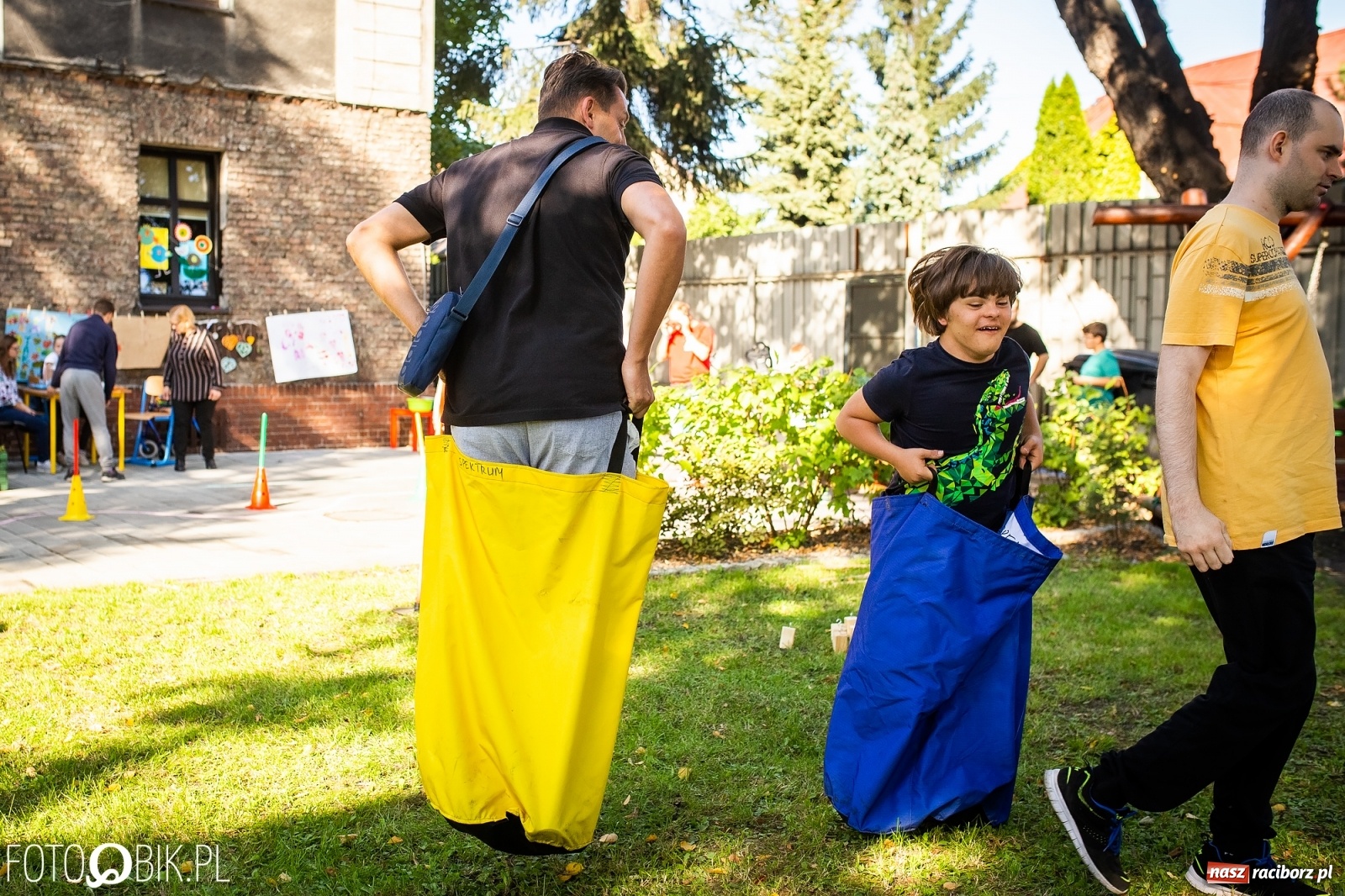 Zdjęcie w galerii na portalu naszraciborz.pl: Piknik Rodzinny Stowarzyszenia Spektrum wiadomości z regionu