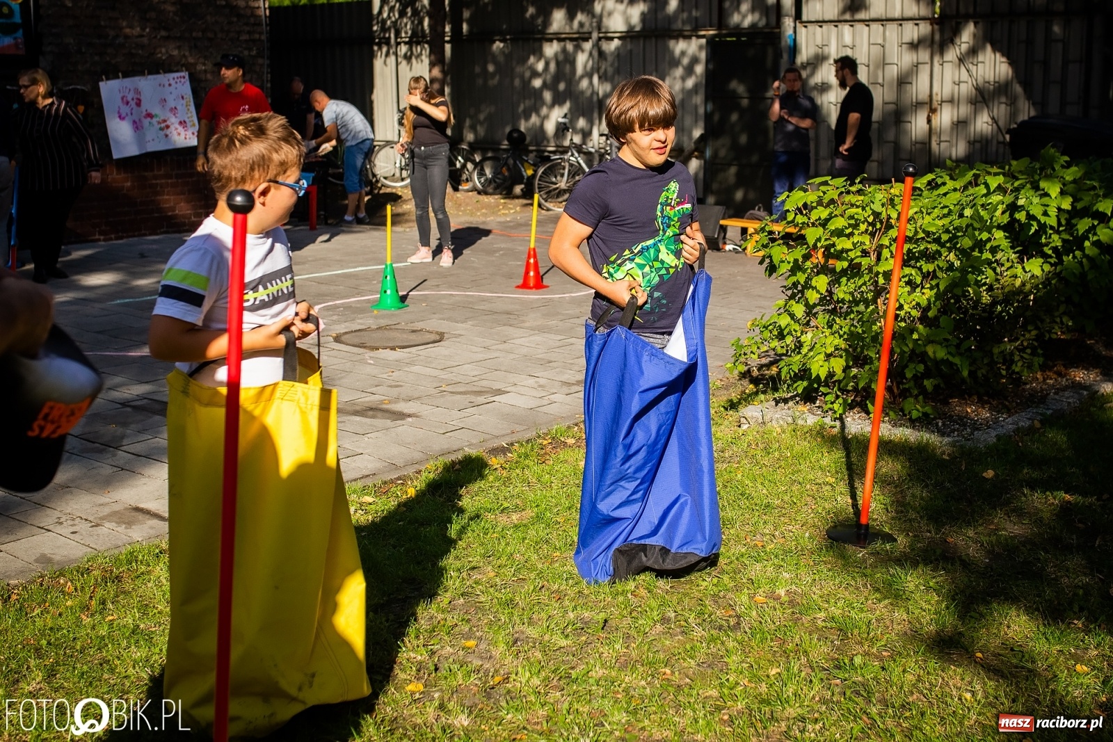 Zdjęcie w galerii na portalu naszraciborz.pl: Piknik Rodzinny Stowarzyszenia Spektrum wiadomości z regionu