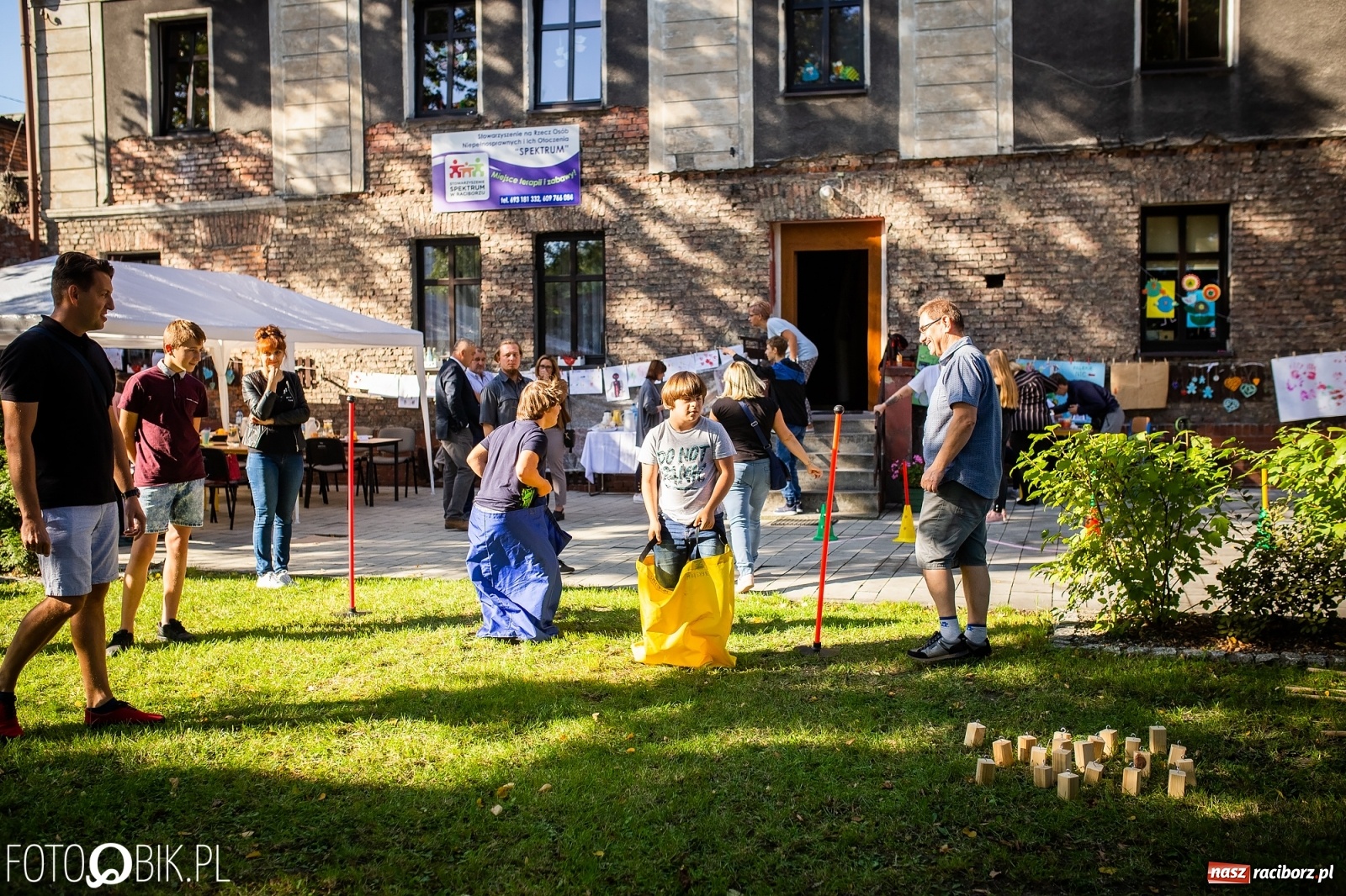 Zdjęcie w galerii na portalu naszraciborz.pl: Piknik Rodzinny Stowarzyszenia Spektrum wiadomości z regionu