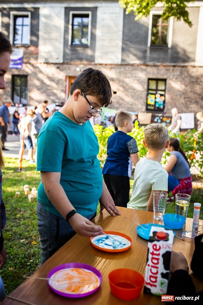 Zdjęcie w galerii na portalu naszraciborz.pl: Piknik Rodzinny Stowarzyszenia Spektrum wiadomości z regionu