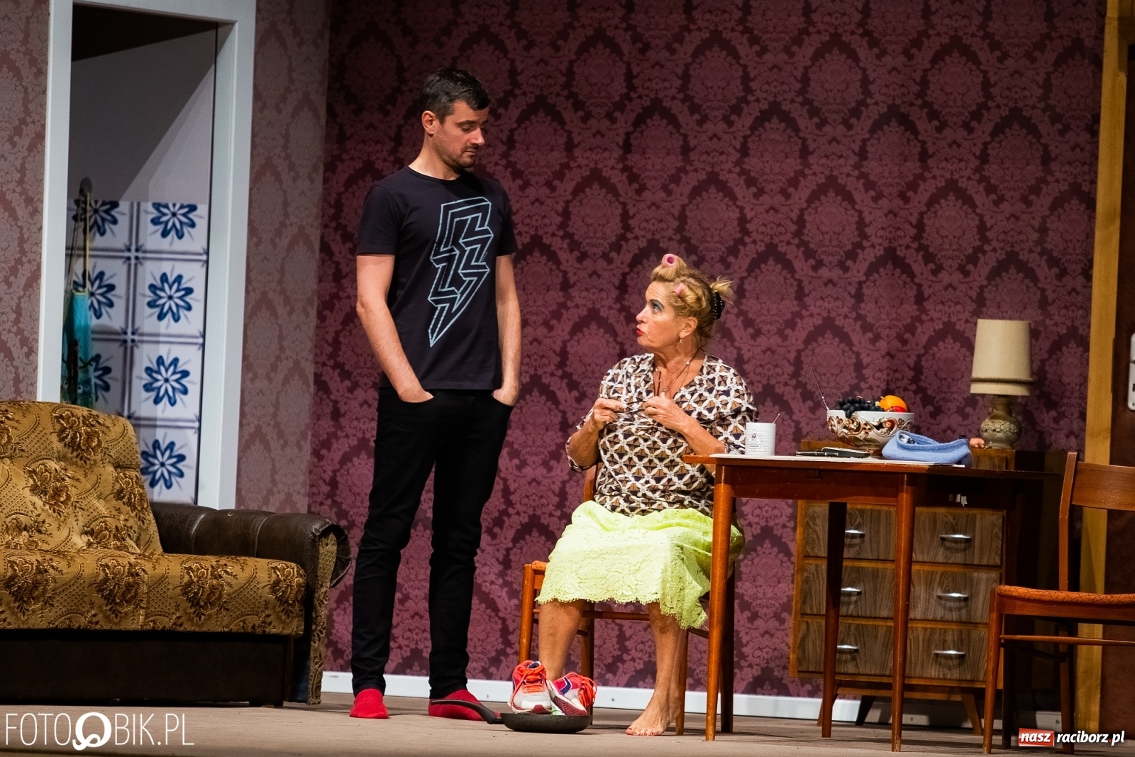 Zdjęcie w galerii na portalu naszraciborz.pl: Spektakl Berek 2, czyli Upiór w Moherze w RCK wiadomości z regionu