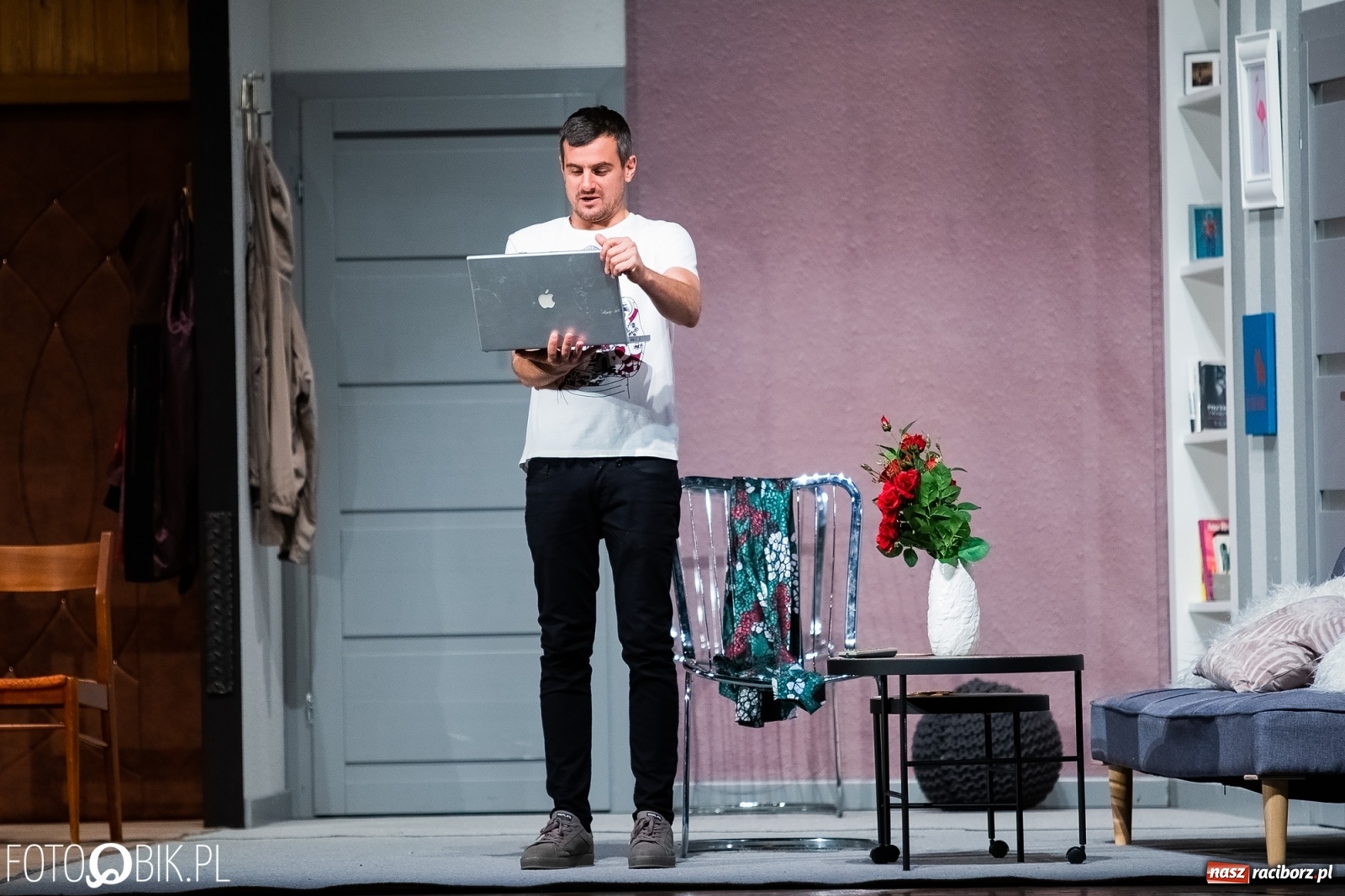 Zdjęcie w galerii na portalu naszraciborz.pl: Spektakl Berek 2, czyli Upiór w Moherze w RCK wiadomości z regionu