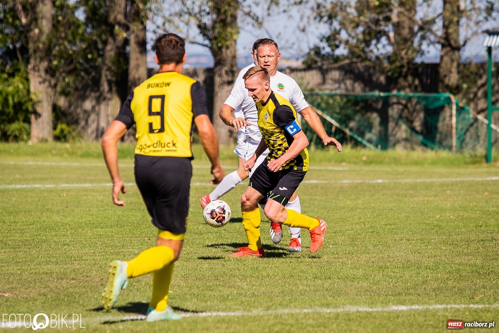 Zdjęcie w galerii na portalu naszraciborz.pl: C klasa. Kapitan pokazał jak strzelać. Wypoczynek górą w Owsiszczach [FOTO] wiadomości z regionu
