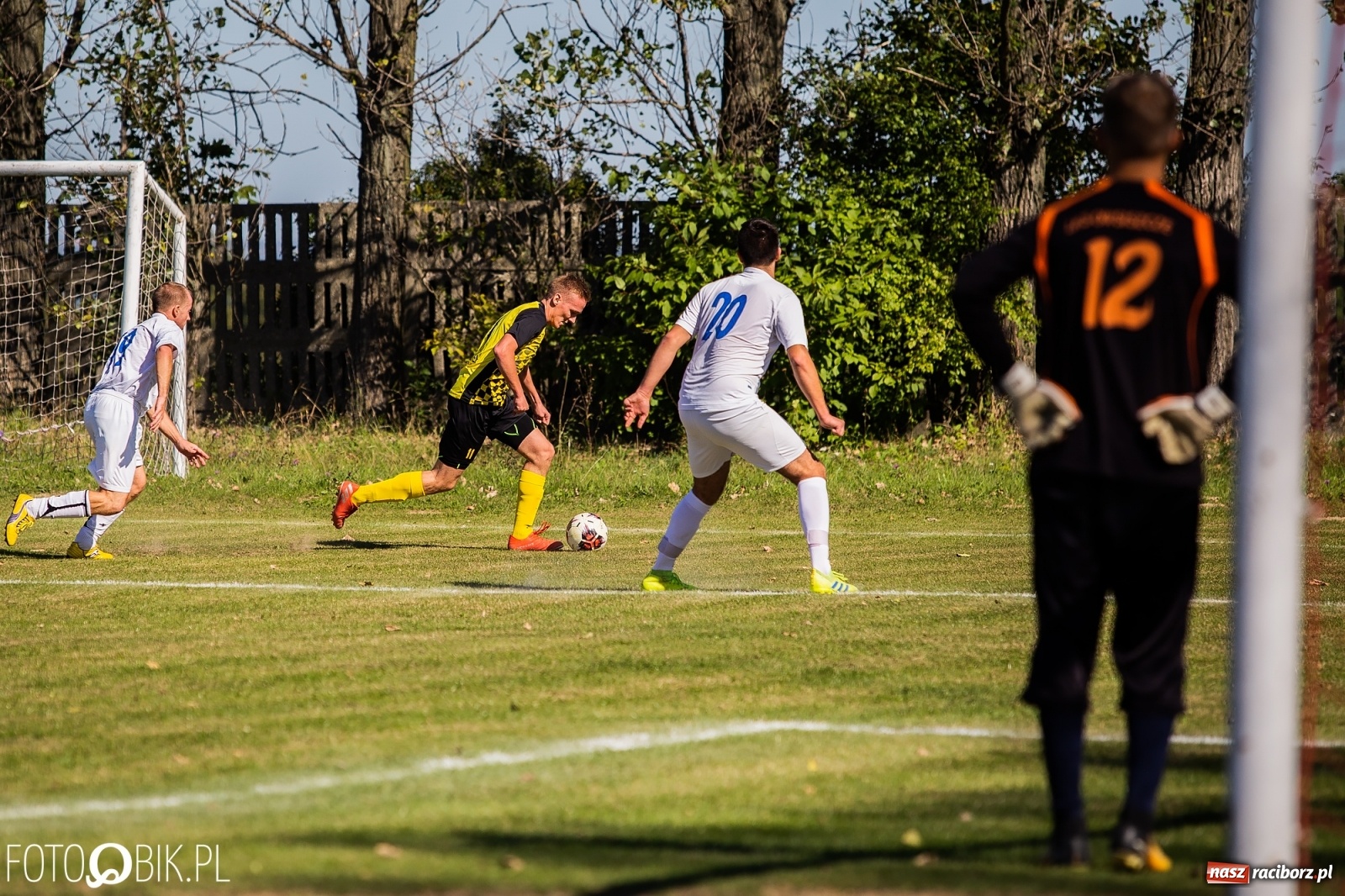 Zdjęcie w galerii na portalu naszraciborz.pl: C klasa. Kapitan pokazał jak strzelać. Wypoczynek górą w Owsiszczach [FOTO] wiadomości z regionu