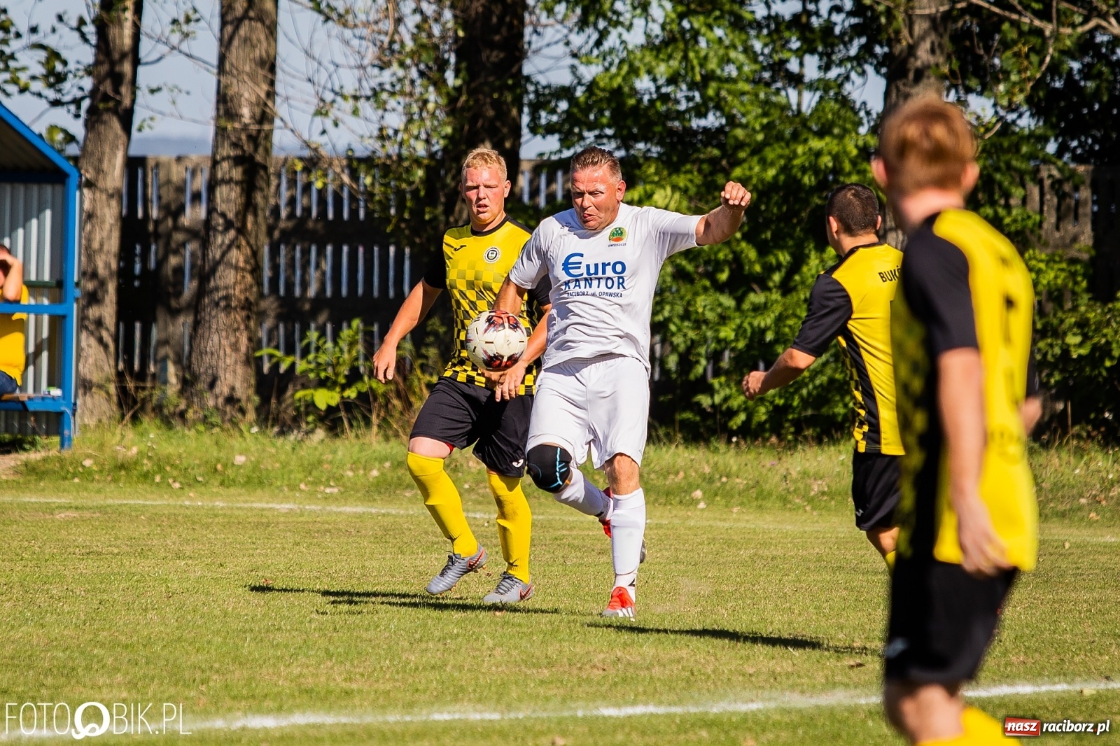 Zdjęcie w galerii na portalu naszraciborz.pl: C klasa. Kapitan pokazał jak strzelać. Wypoczynek górą w Owsiszczach [FOTO] wiadomości z regionu