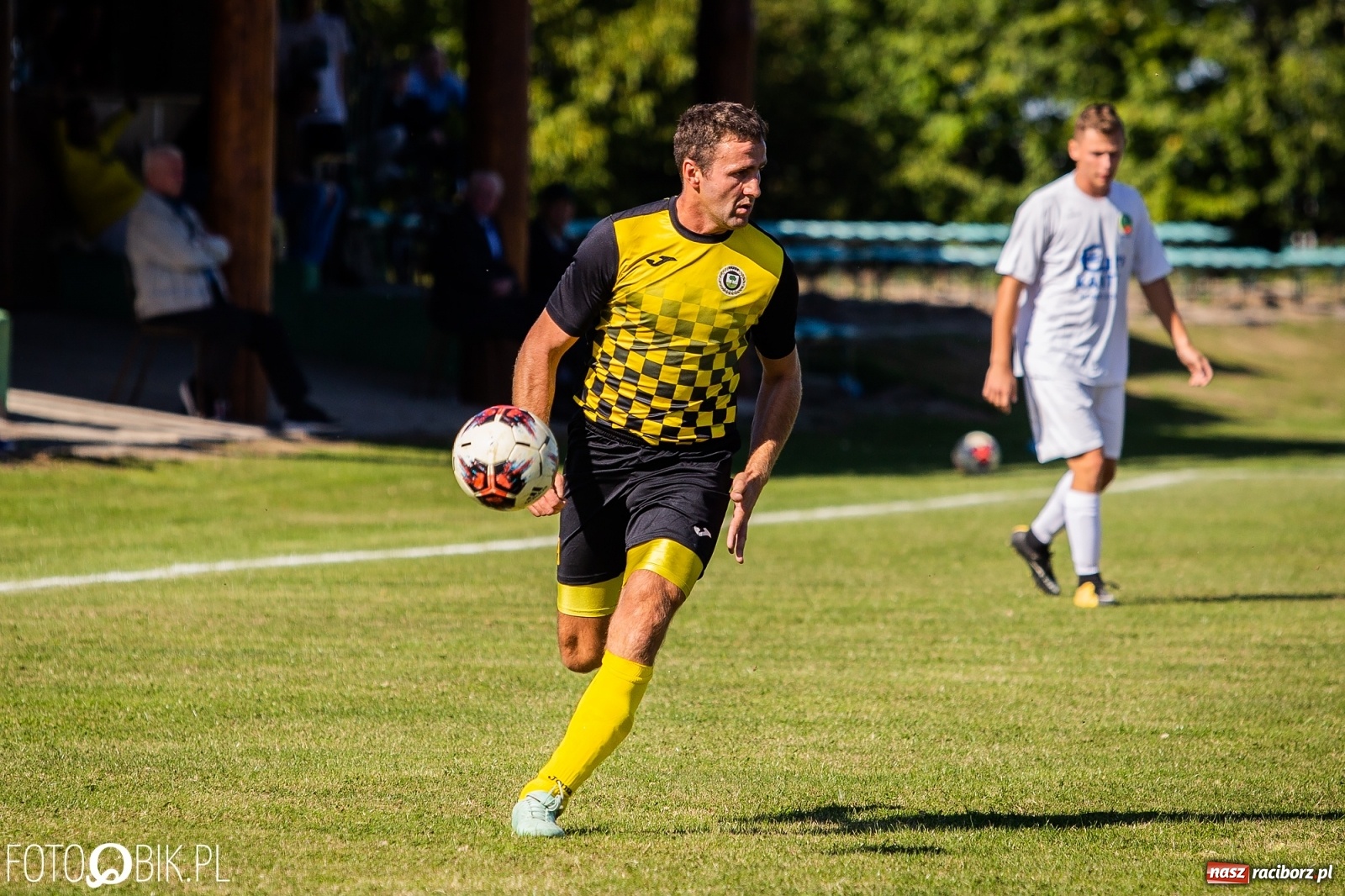 Zdjęcie w galerii na portalu naszraciborz.pl: C klasa. Kapitan pokazał jak strzelać. Wypoczynek górą w Owsiszczach [FOTO] wiadomości z regionu