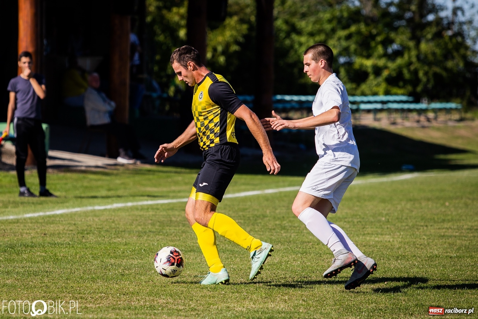 Zdjęcie w galerii na portalu naszraciborz.pl: C klasa. Kapitan pokazał jak strzelać. Wypoczynek górą w Owsiszczach [FOTO] wiadomości z regionu
