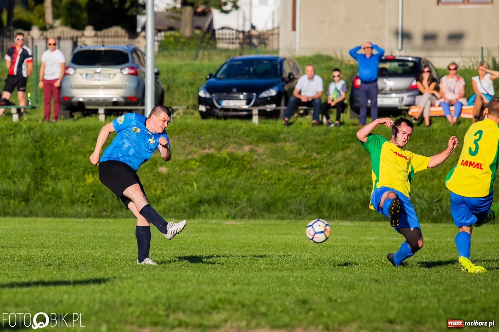 Zdjęcie w galerii na portalu naszraciborz.pl: Żądza zwycięstwa to za mało. Brzezie na kolanach! [FOTO] wiadomości z regionu