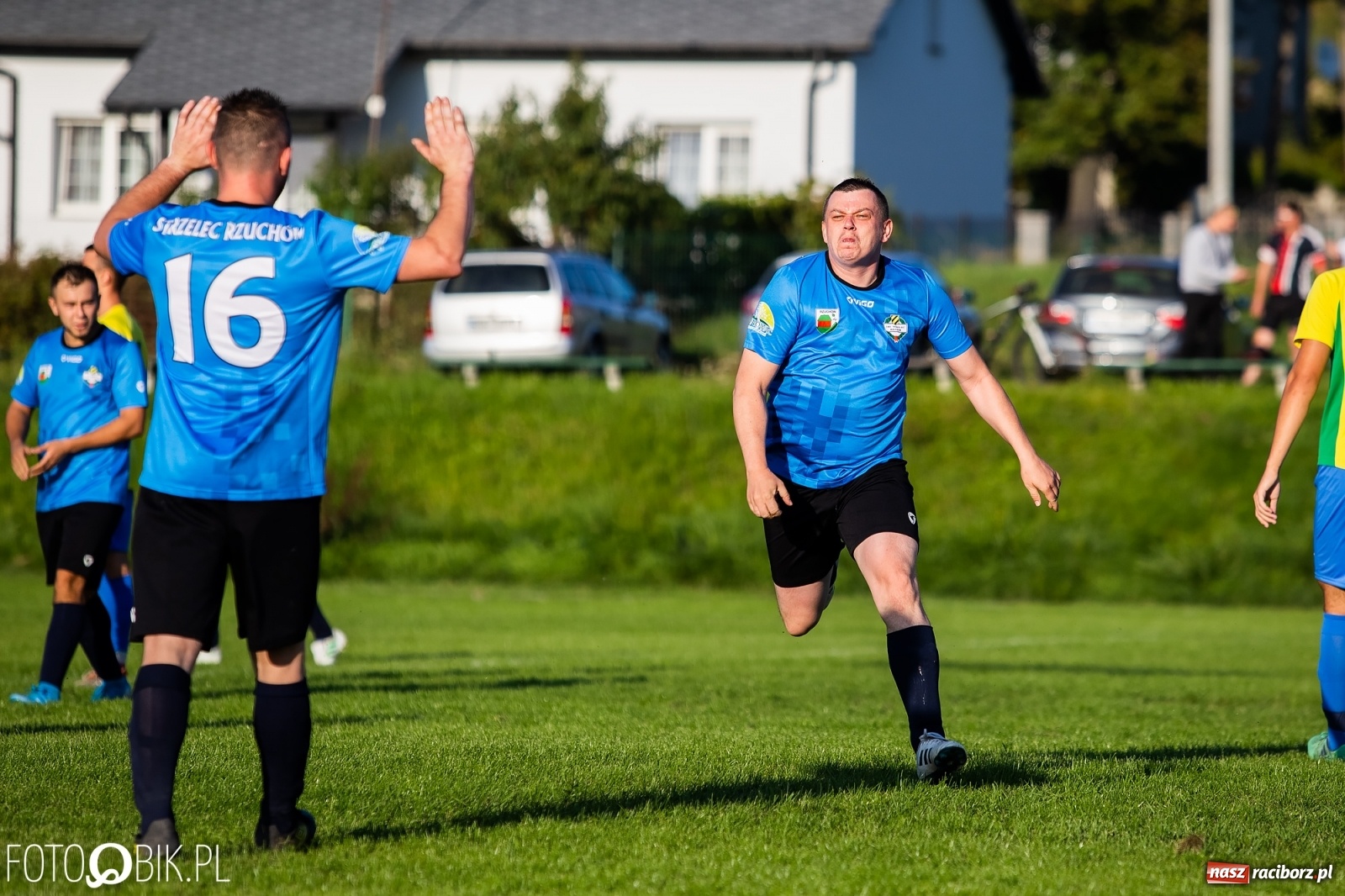 Zdjęcie w galerii na portalu naszraciborz.pl: Żądza zwycięstwa to za mało. Brzezie na kolanach! [FOTO] wiadomości z regionu