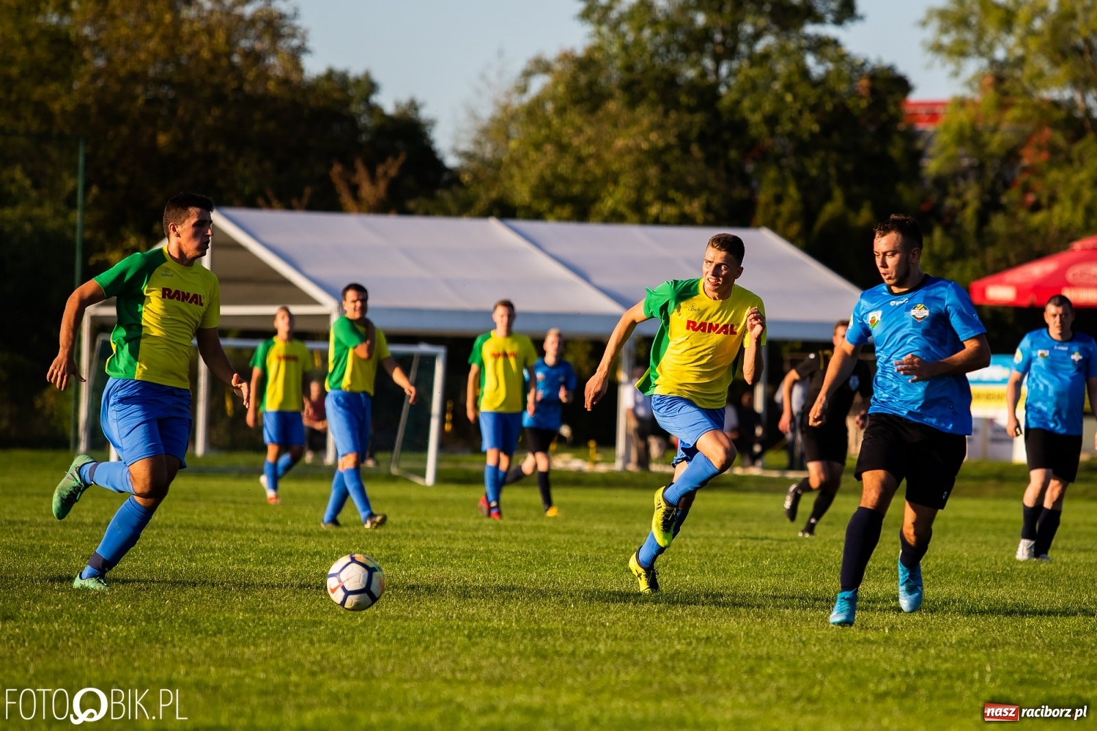 Zdjęcie w galerii na portalu naszraciborz.pl: Żądza zwycięstwa to za mało. Brzezie na kolanach! [FOTO] wiadomości z regionu