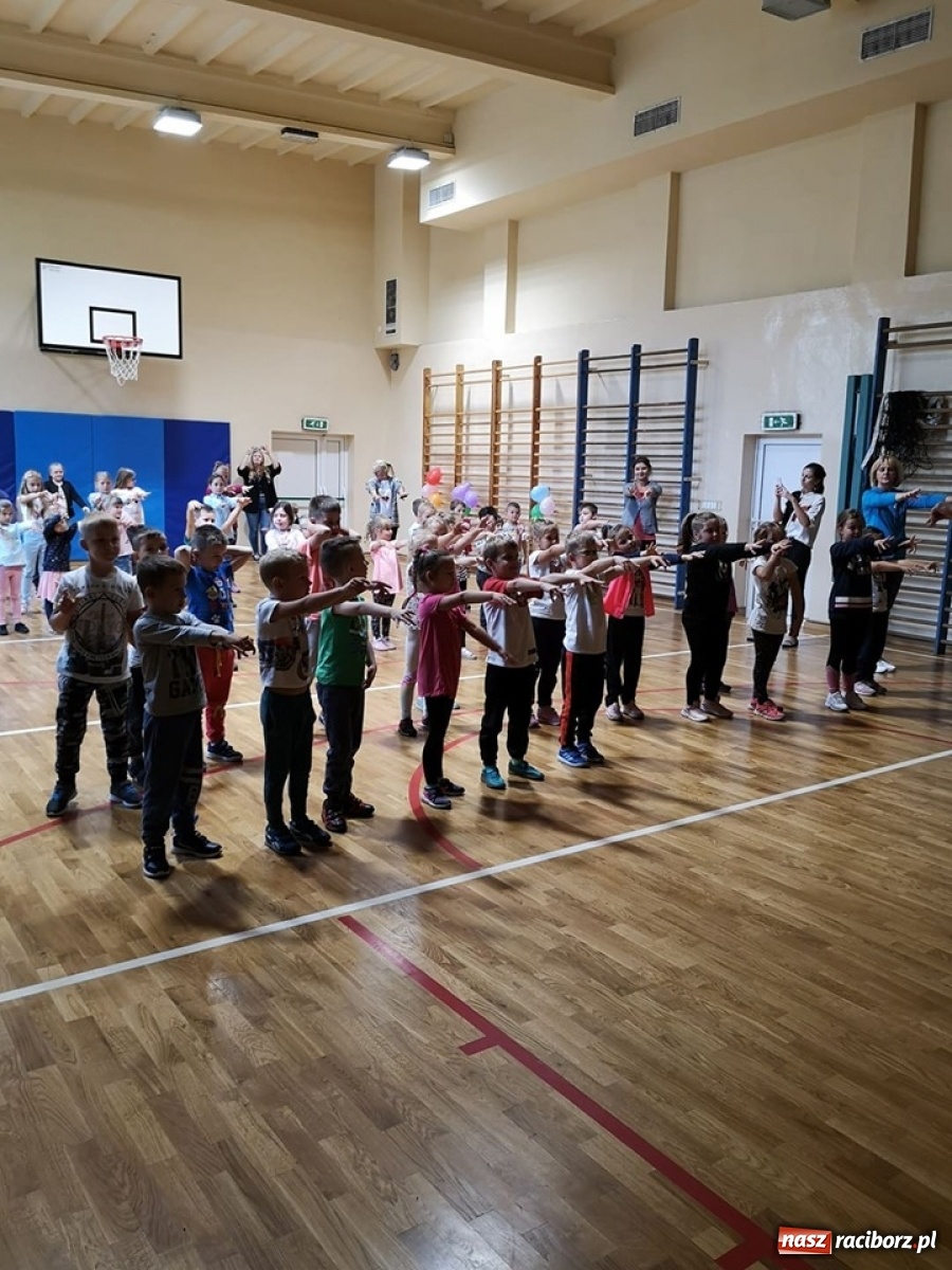 Zdjęcie w galerii na portalu naszraciborz.pl: Szkolna spartakiada w SP 4  wiadomości z regionu