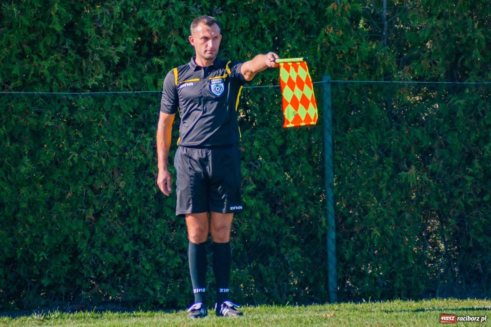 Zdjęcie w galerii na portalu naszraciborz.pl: Nerwowo i czerwono w Markowicach. Zgoda z kompletem punktów [FOTO i WIDEO] wiadomości z regionu