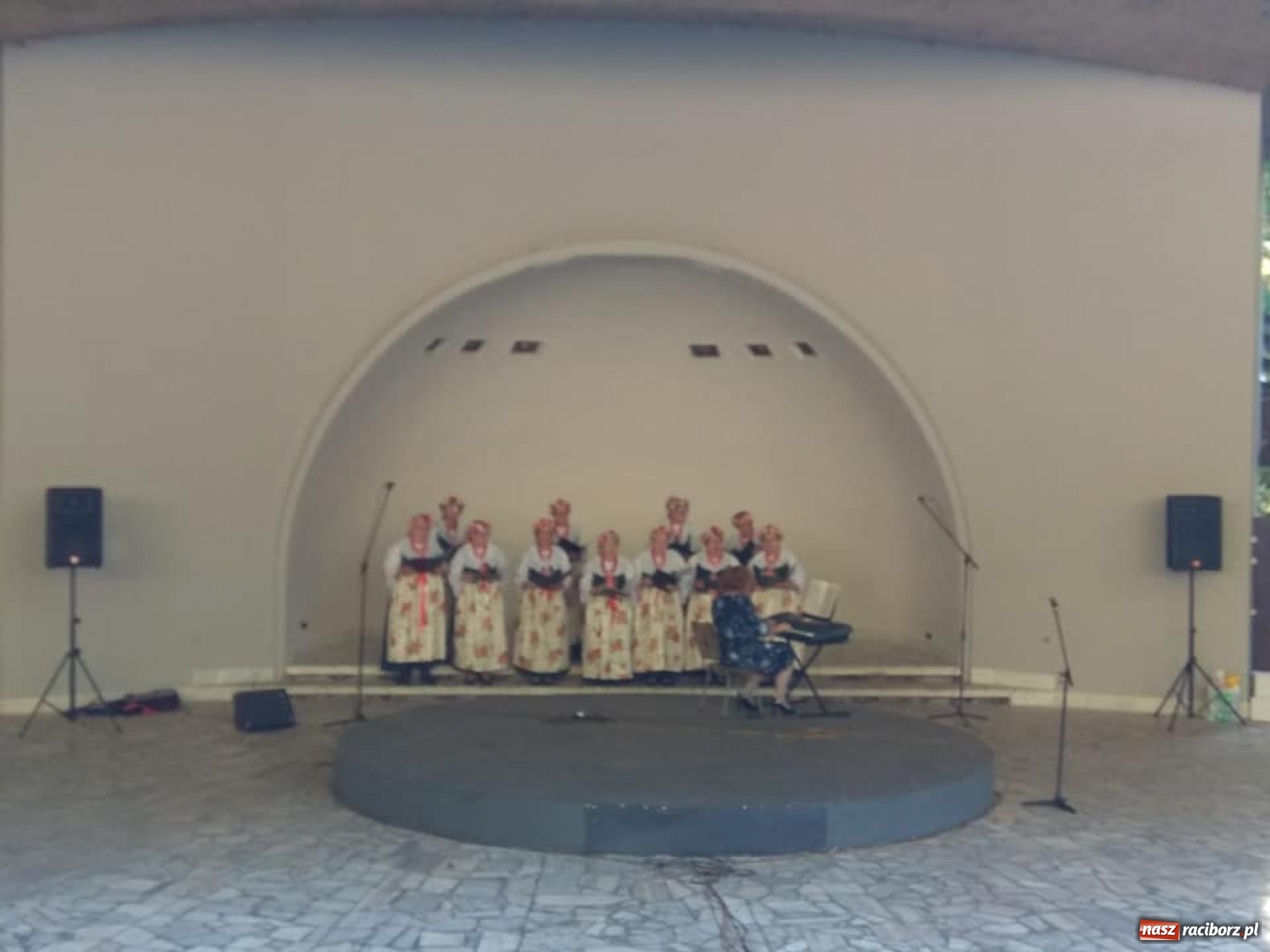 Zdjęcie w galerii na portalu naszraciborz.pl: Kuźniański Festiwal Kolorów na zakończenie lata [FOTO] wiadomości z regionu