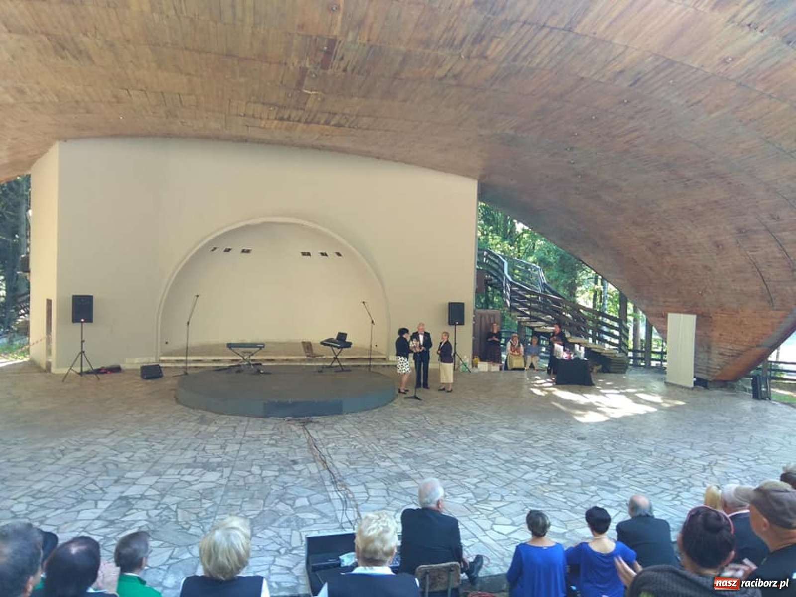 Zdjęcie w galerii na portalu naszraciborz.pl: Kuźniański Festiwal Kolorów na zakończenie lata [FOTO] wiadomości z regionu