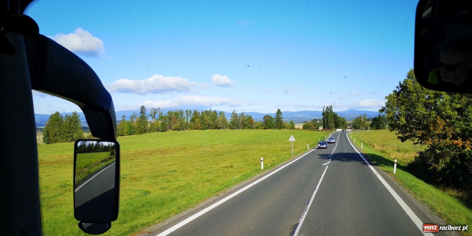 Zdjęcie w galerii na portalu naszraciborz.pl: Krzanowiccy seniorzy spacerowali w chmurach [FOTO] wiadomości z regionu
