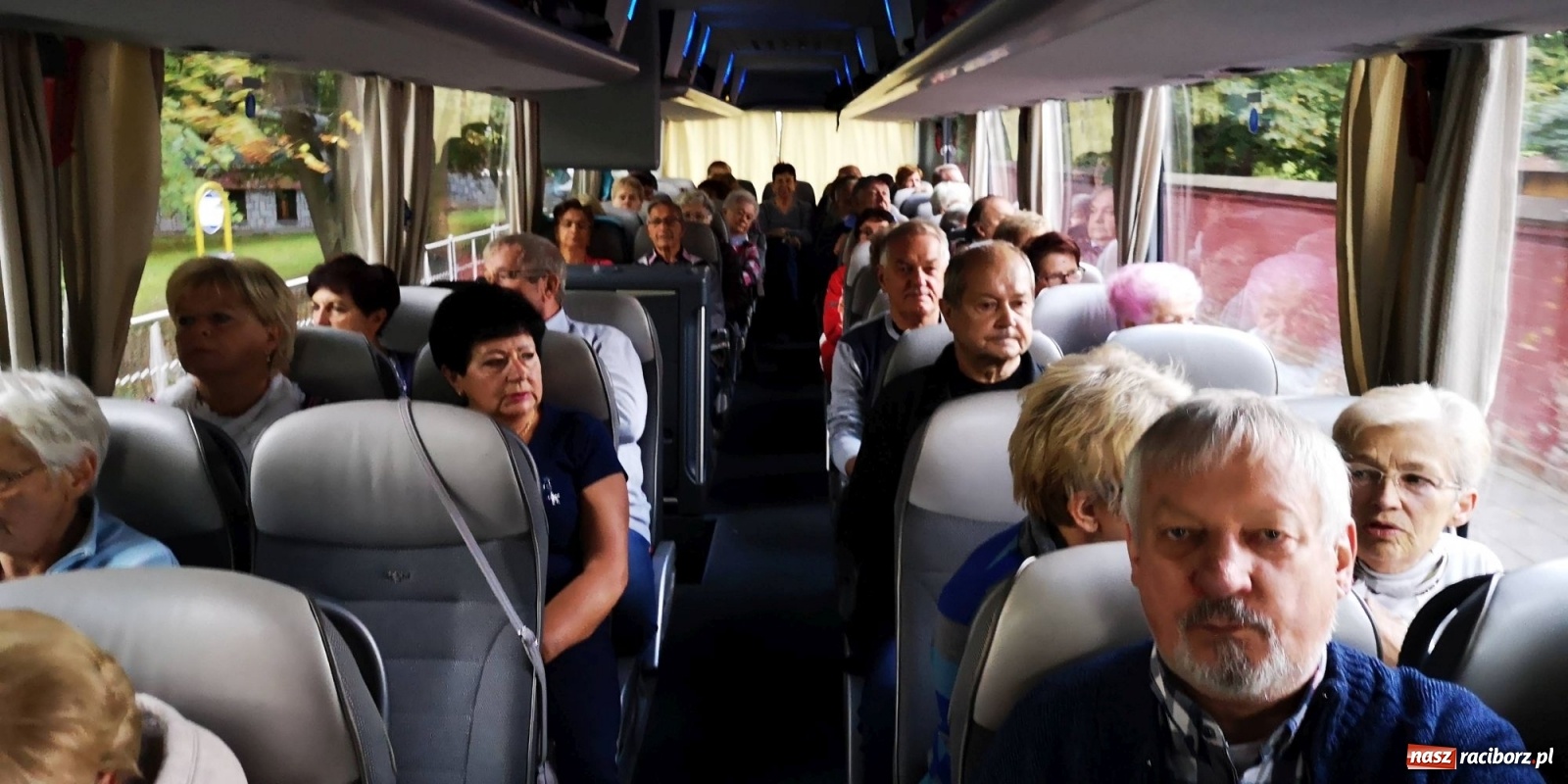 Zdjęcie w galerii na portalu naszraciborz.pl: Krzanowiccy seniorzy spacerowali w chmurach [FOTO] wiadomości z regionu