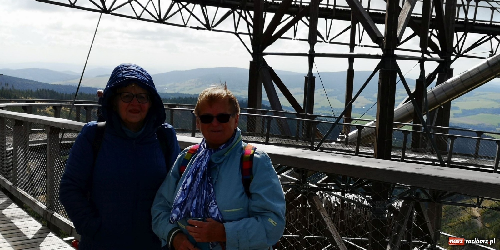Zdjęcie w galerii na portalu naszraciborz.pl: Krzanowiccy seniorzy spacerowali w chmurach [FOTO] wiadomości z regionu