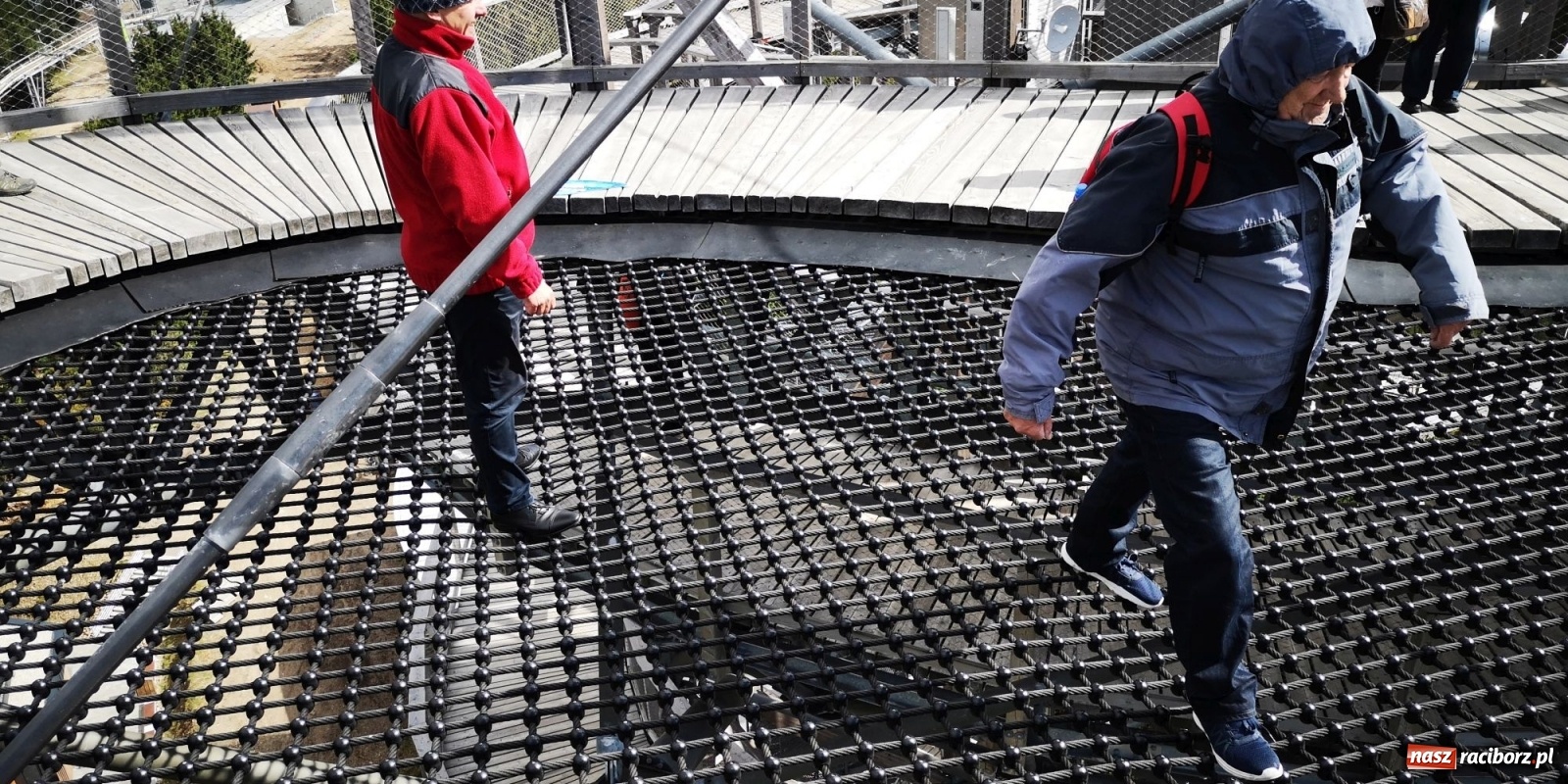 Zdjęcie w galerii na portalu naszraciborz.pl: Krzanowiccy seniorzy spacerowali w chmurach [FOTO] wiadomości z regionu