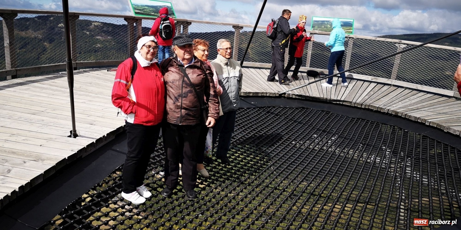 Zdjęcie w galerii na portalu naszraciborz.pl: Krzanowiccy seniorzy spacerowali w chmurach [FOTO] wiadomości z regionu