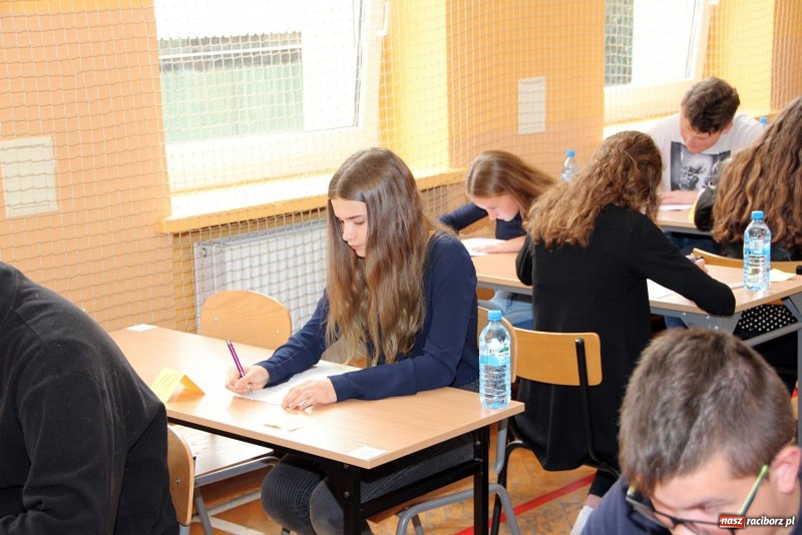 Zdjęcie w galerii na portalu naszraciborz.pl: Konkurs wiedzy o Sejmie w SP 13 [FOTO i WIDEO] wiadomości z regionu